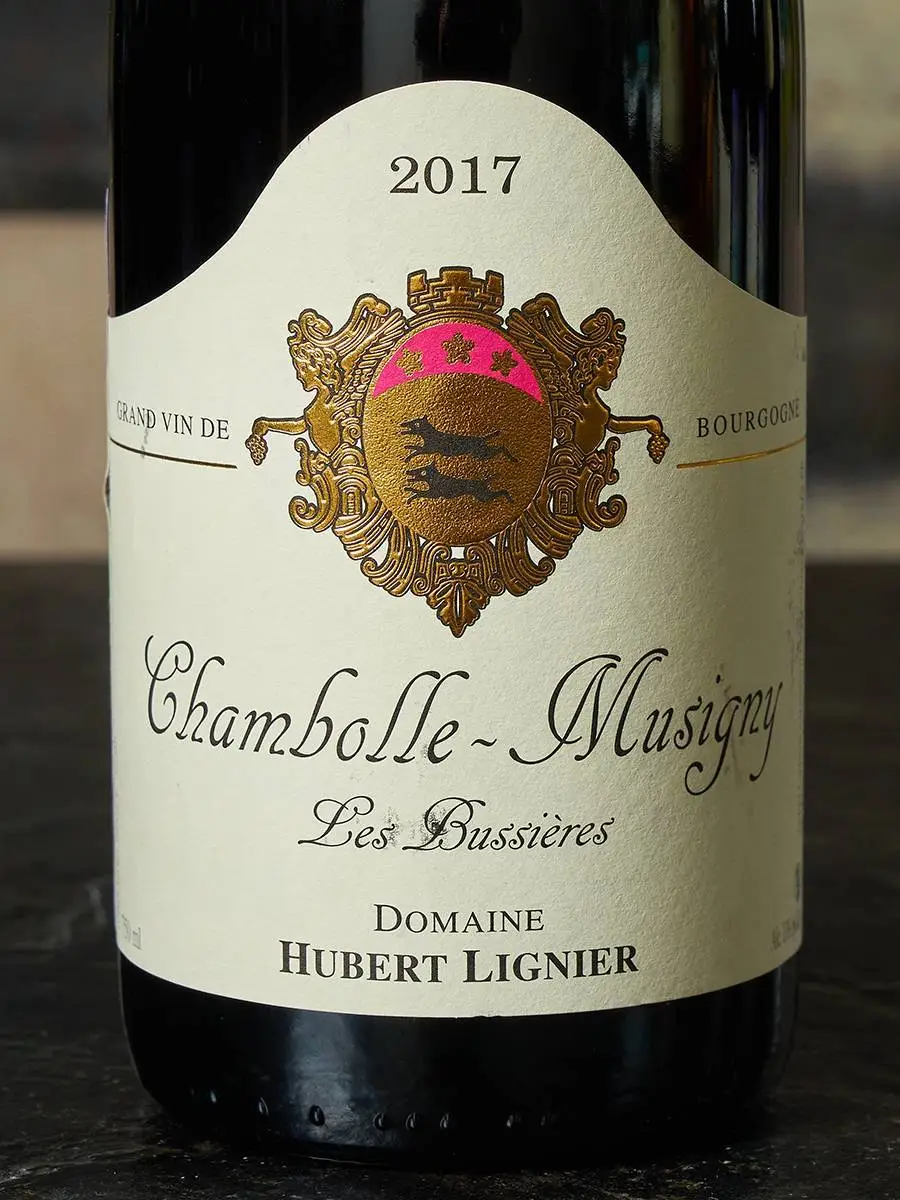 Вино Hubert Lignier Chambolle-Musigny Les Bussieres 2017 AOC / Шамболь-Мюзиньи Юбер Линье Ле Бюсьер