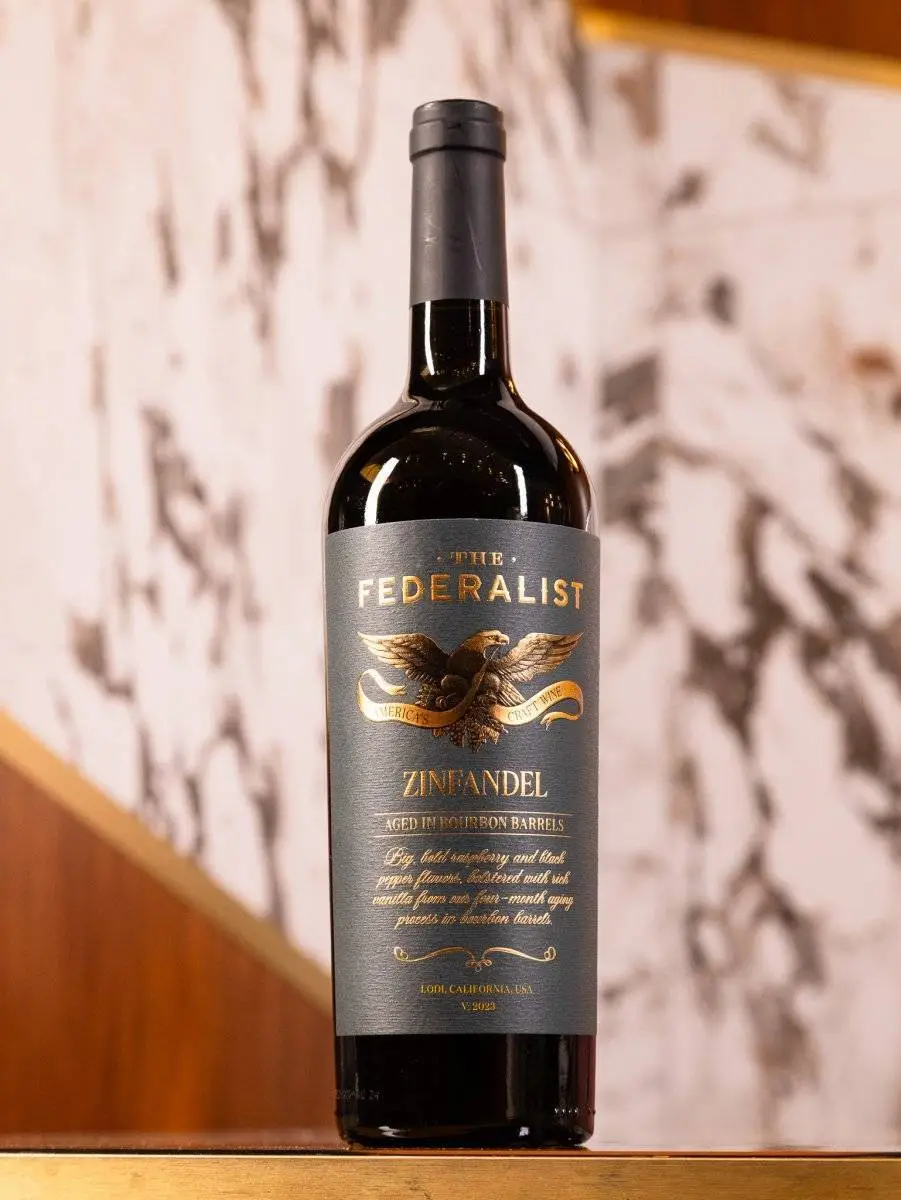Вино The Federalist Zinfandel Aged in Bourbon Barrels / Федералист Зинфандель