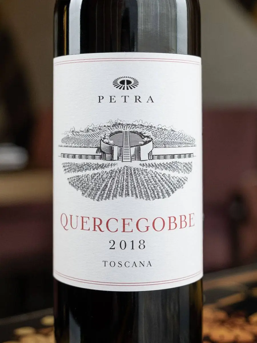Вино Petra Quercegobbe / Куэрчегоббе Петра