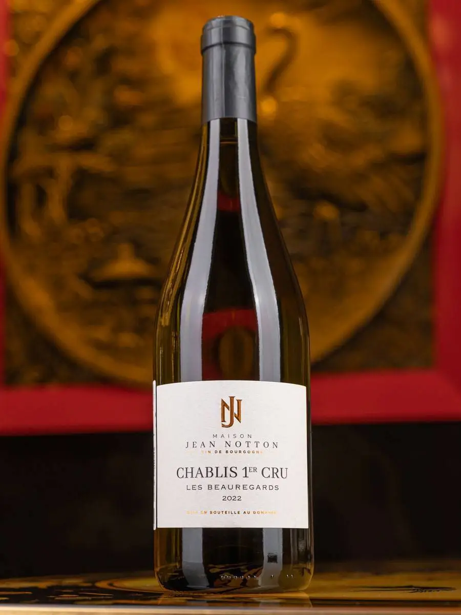 Вино Maison Jean Notton Chablis 1-er Cru Les Beauregards / Мезон Жан Ноттон Шабли Премьер Крю Ле Боргар