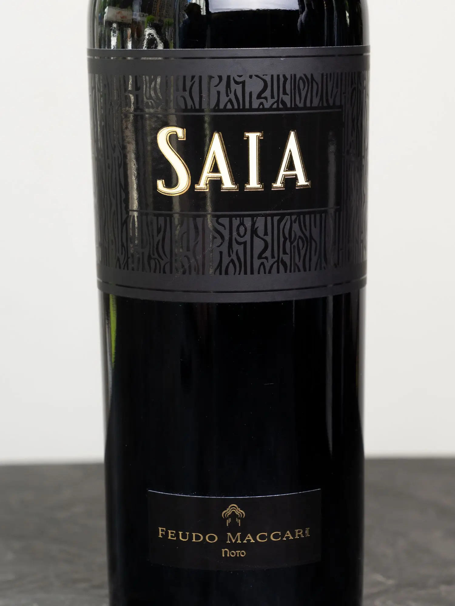 Вино Feudo Maccari Saia Nero d'Avola Sicilia / Феудо Маккари Сайя