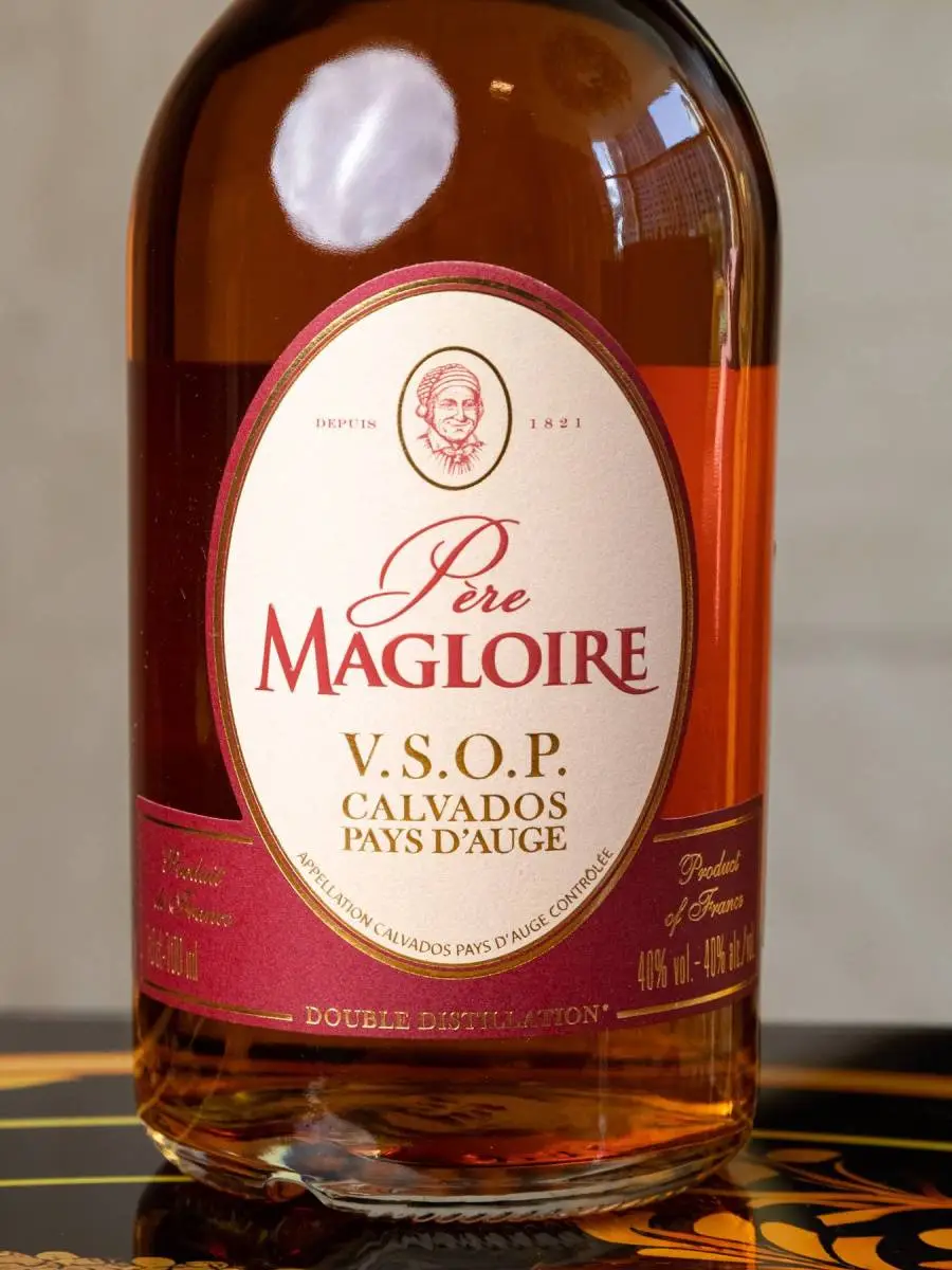 Этикетка Pere Magloire Calvados VSOP