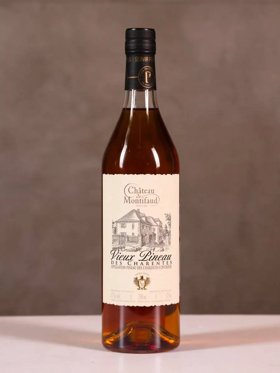 Вино Vieux Pineau des Charentes Blanc / Вье Пино де Шарант. Шато де Монтифо Блан