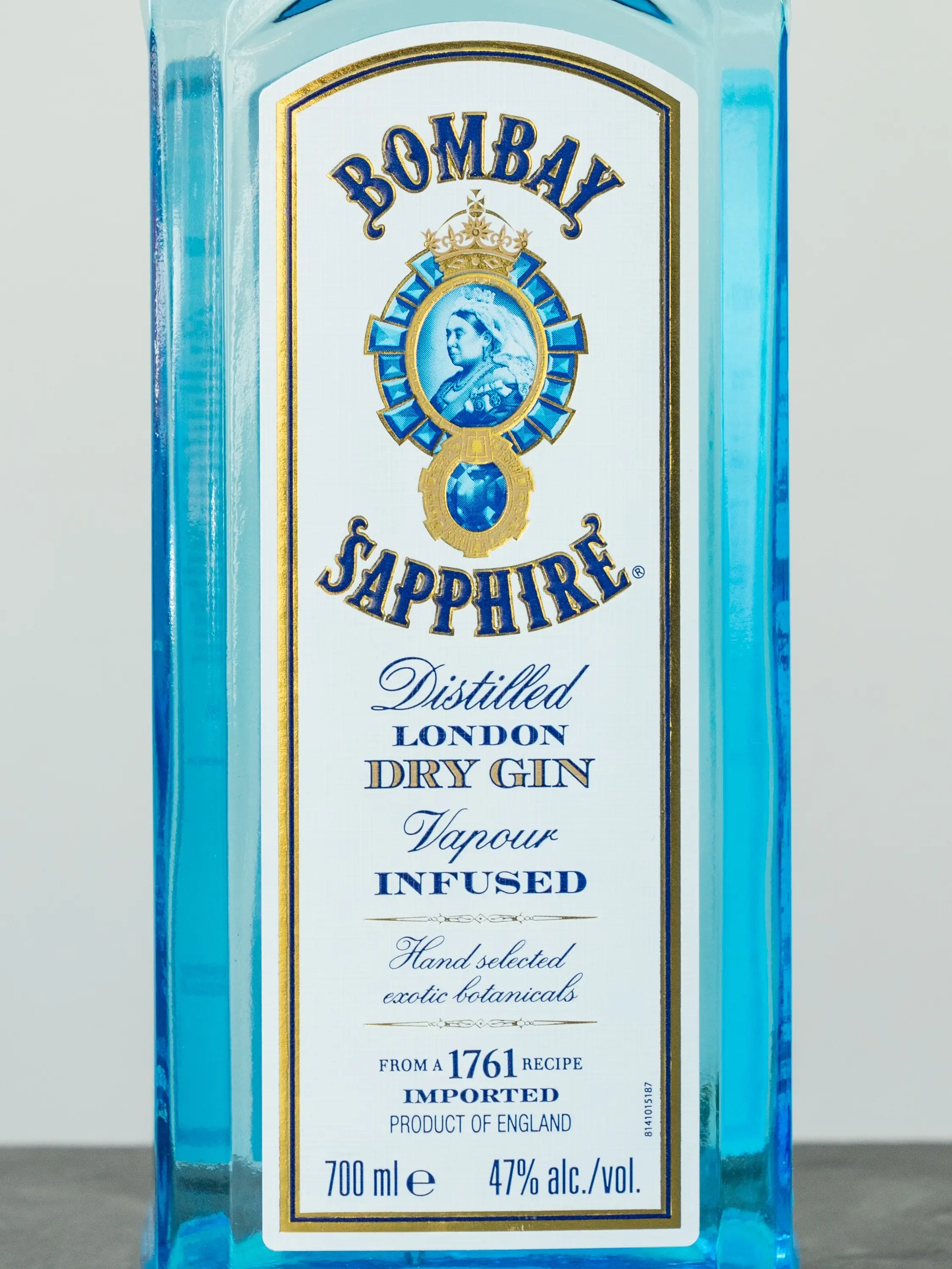 Джин Bombay Sapphire 0.7 / Бомбей Сапфир 0.7 л