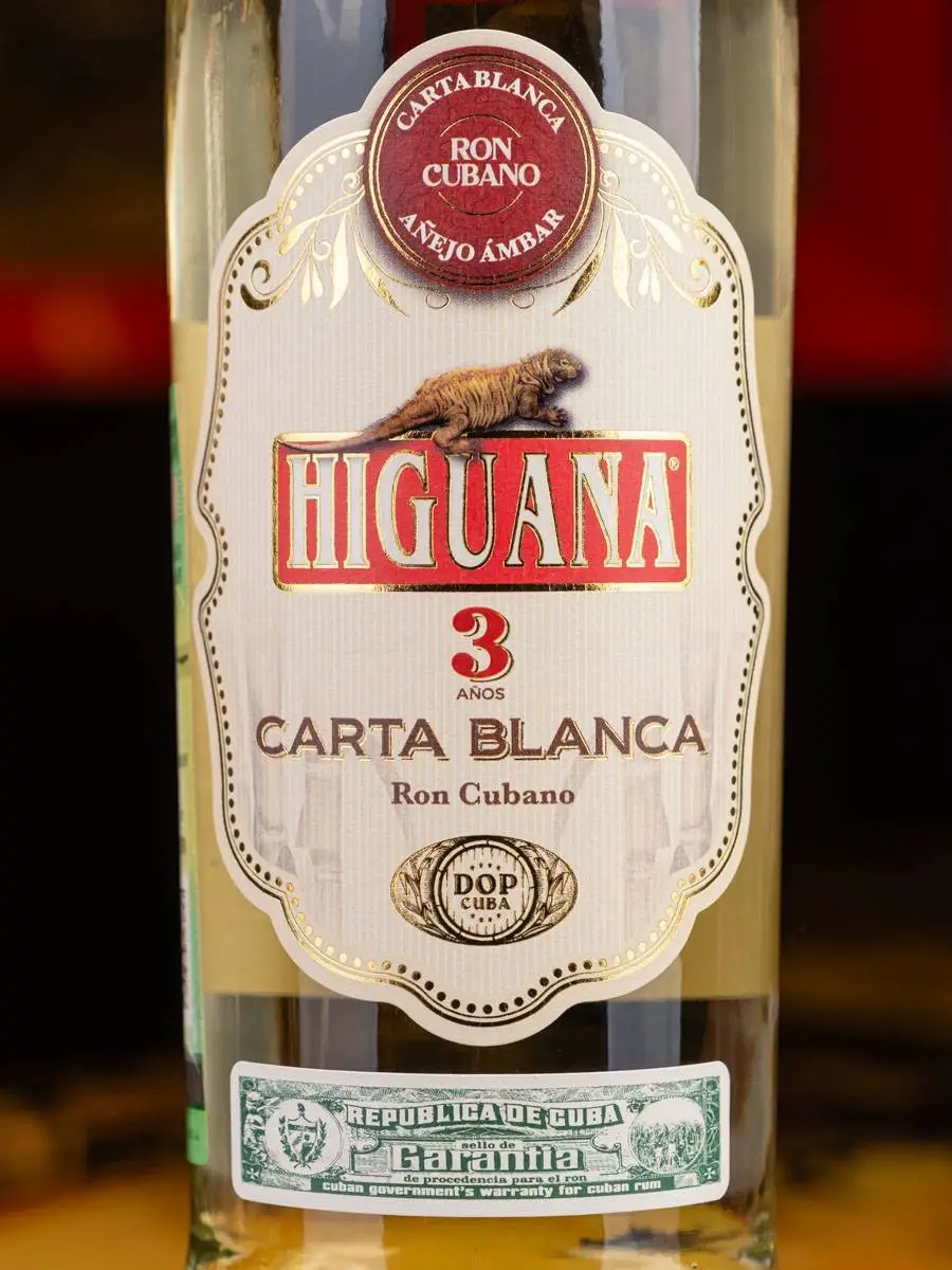 Ром Higuana Carta Blanca 3 Anos / Игуана Карта Бланка 3 года
