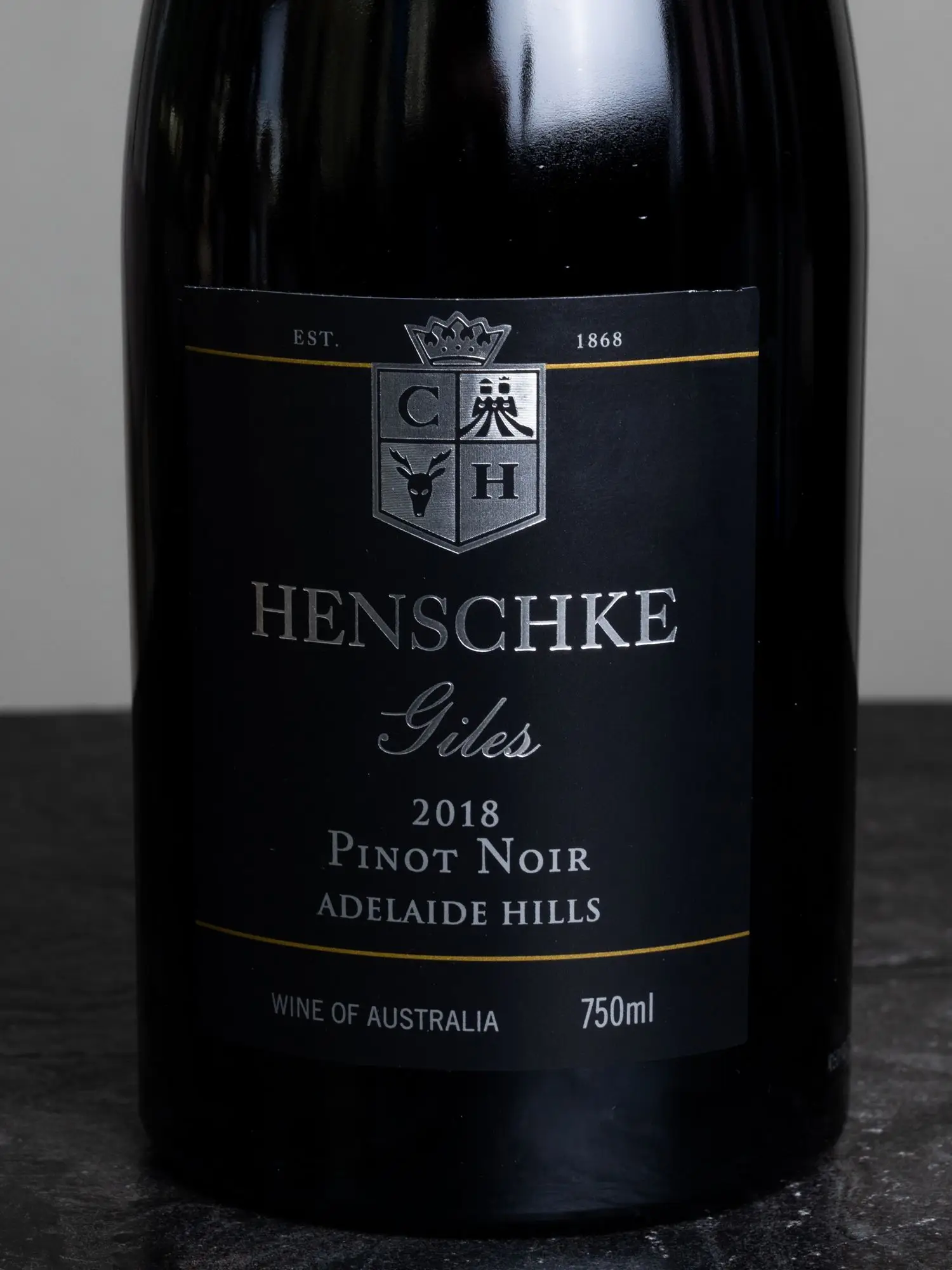 Вино Henschke Giles Pinot Noir / Хеншке Джилс Пино Нуар