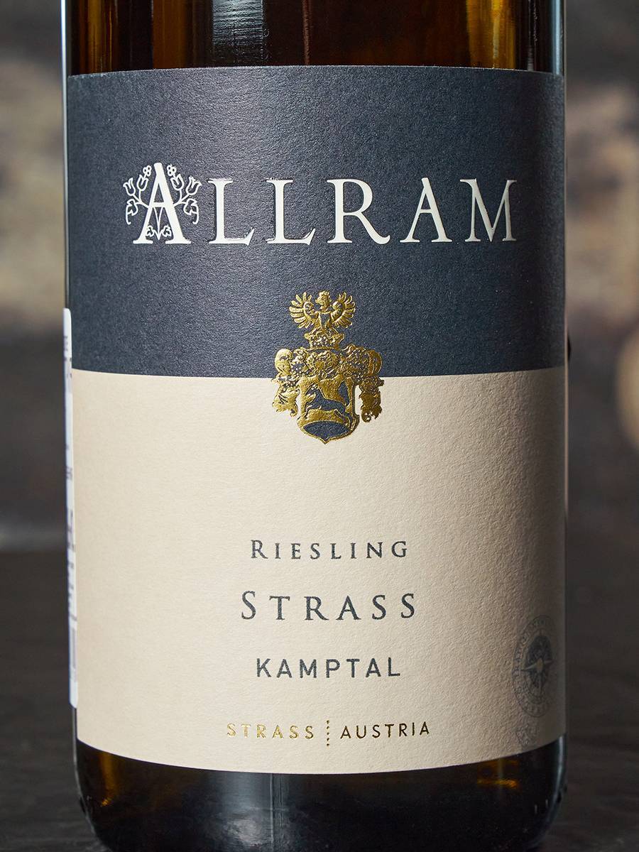 Вино Allram Riesling Strassertaler Kamptal купить в винном ресторане Остерия - лучшая цена Вино Allram Riesling Strassertaler Kamptal / Рислинг Кампталь Штрасс Аллрам