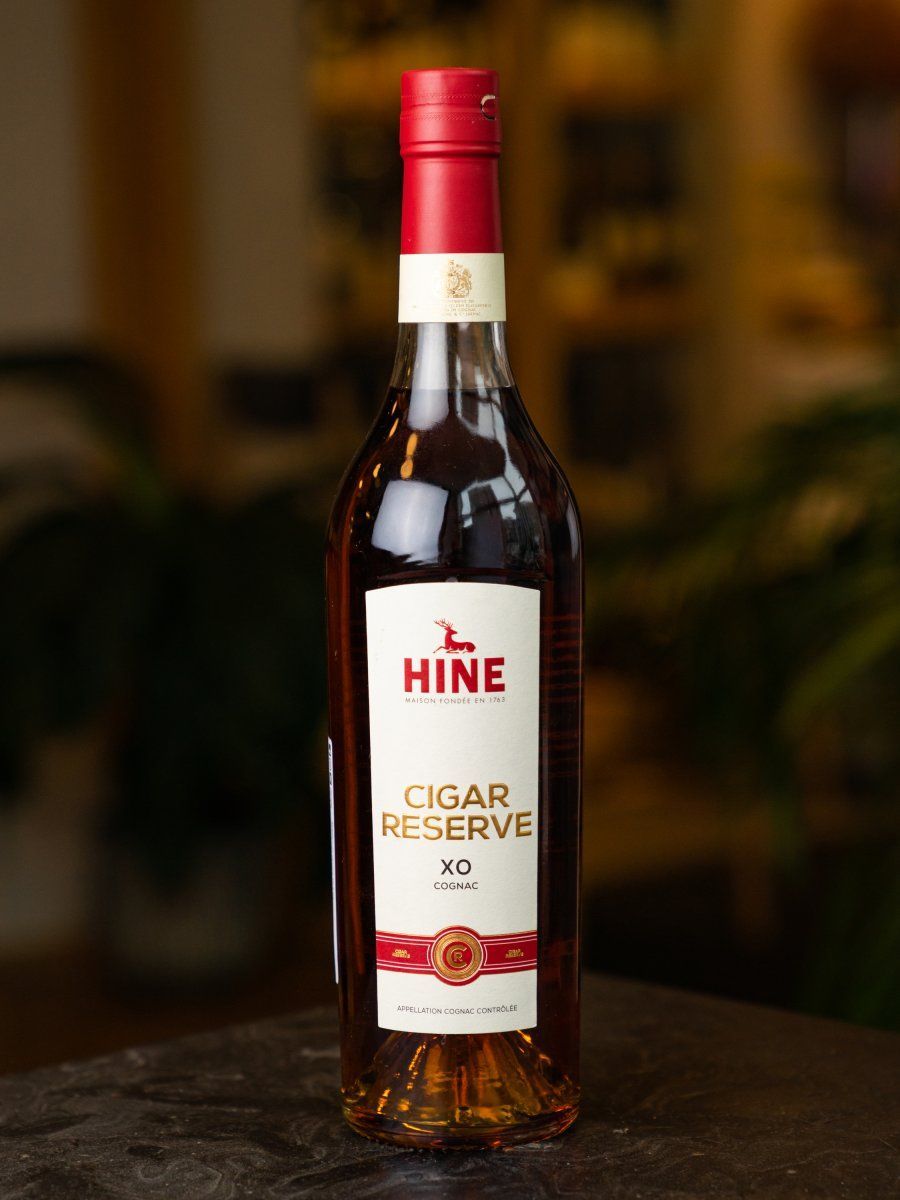Коньяк Hine Cigar Reserve лучшая цена в ресторане Амичи Мосфильмовская 88 Коньяк Hine Cigar Reserve / Хайн Сигар Резерв