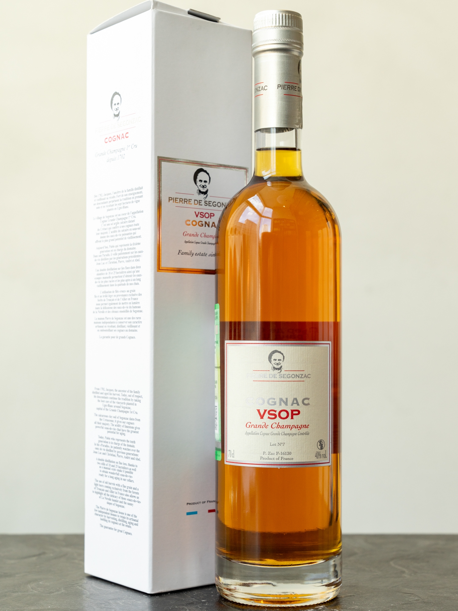 Коньяк Pierre de Segonzac VSOP Grande Champagne купить в винном ресторане Остерия Амичи - лучшая цена Коньяк Pierre de Segonzac VSOP Grande Champagne / Пьер де Сегонзак Коньяк Гранд Шампань ВСОП