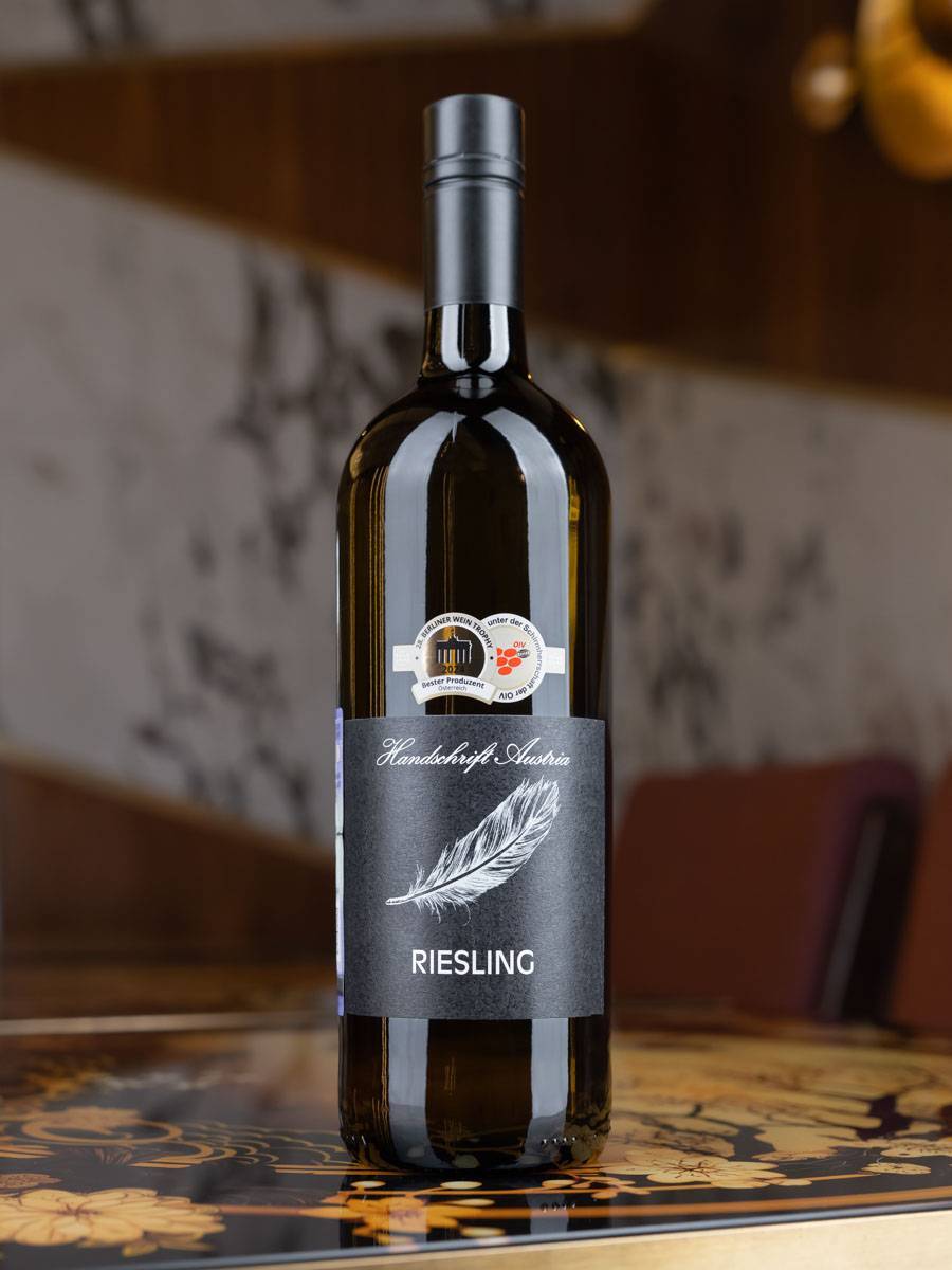 Вино Handschrift Austria Riesling 1 l / Хандшрифт Аустрия Рислинг