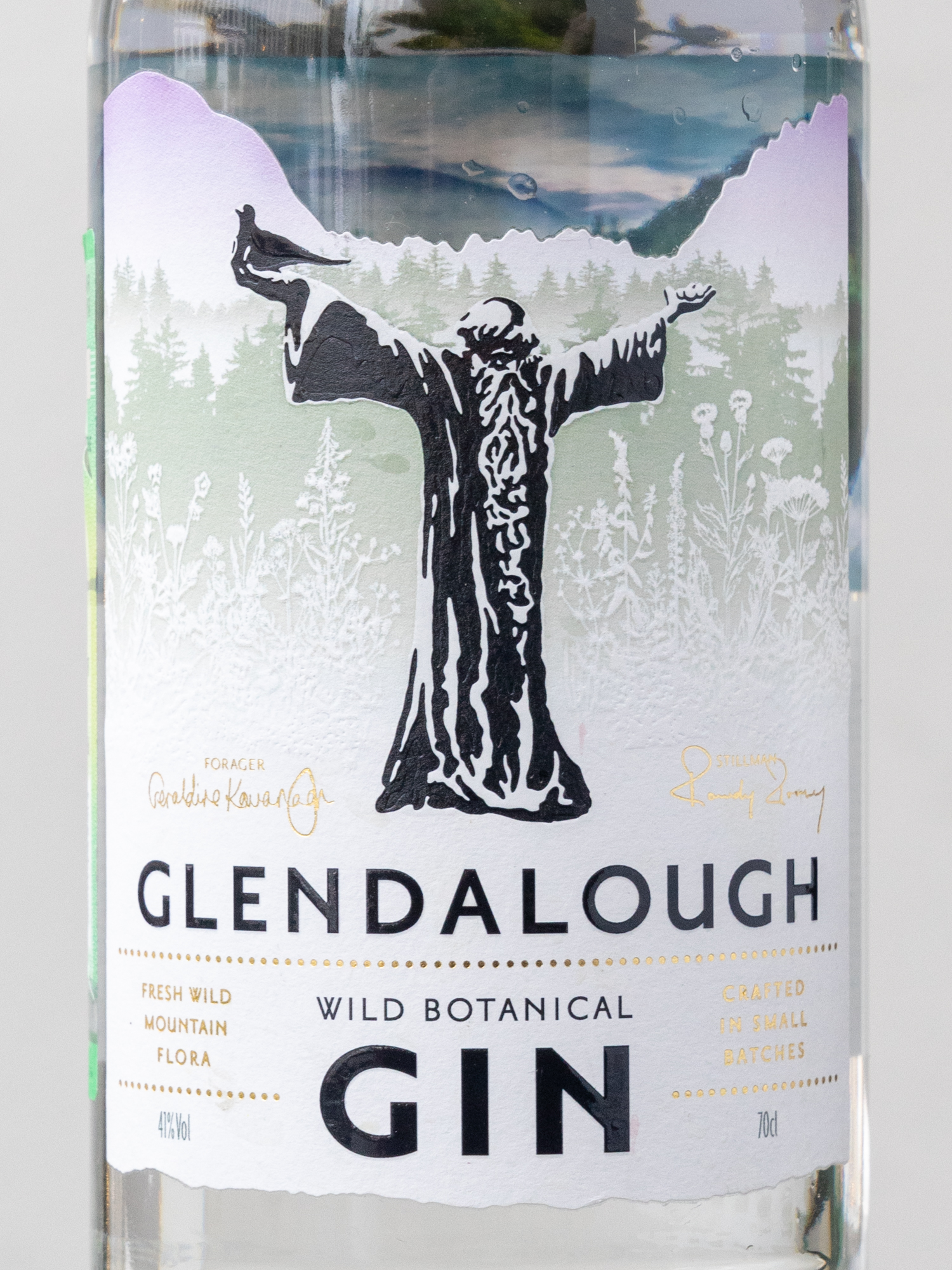 Купить ирландский джин Glendalough Wild Botanical 0.7 - лучшая цена в итальянском ресторане Амичи Джин Glendalough Wild Botanical / Глендалох Уайлд Ботаникал