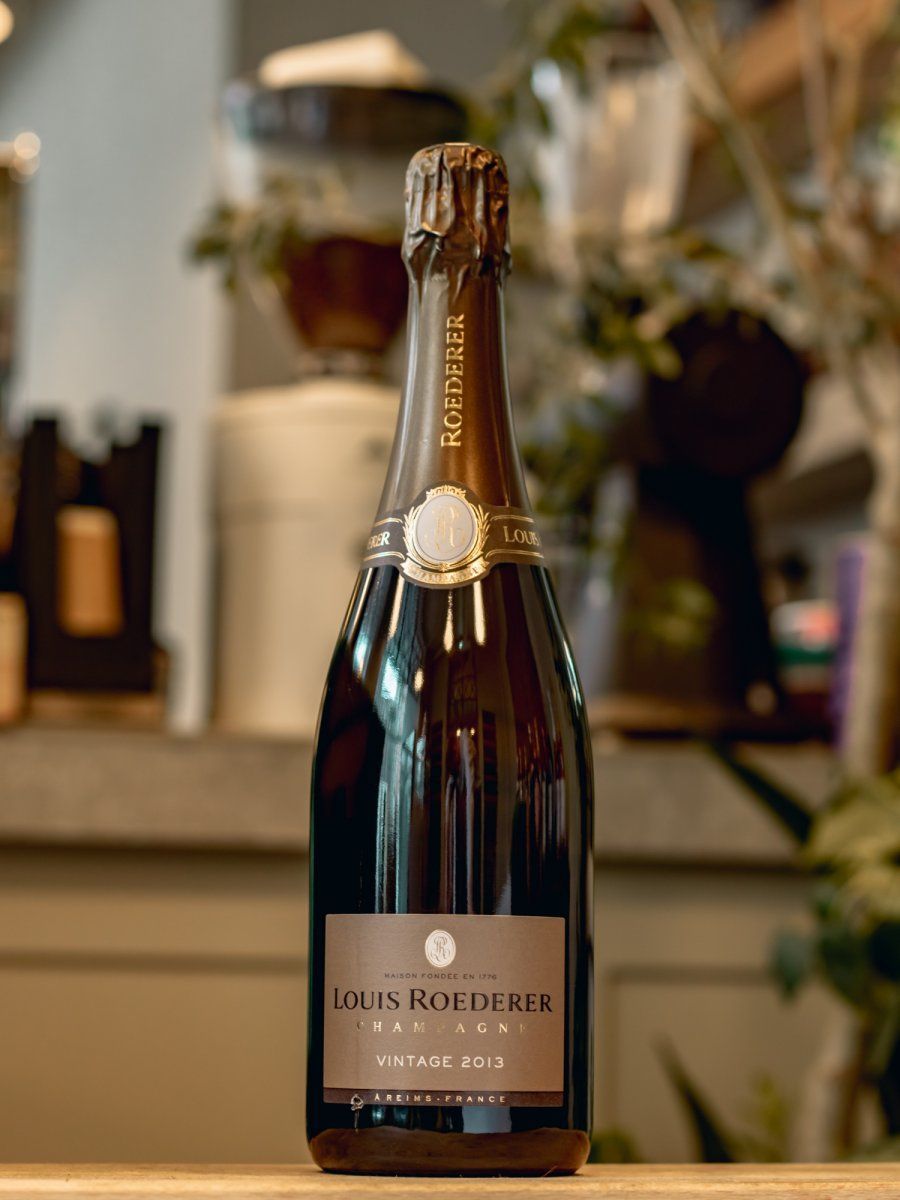 Шампанское Louis Roederer Vintage - лучшая цена и выбор в Остерия Амичи Шампанское Louis Roederer Vintage / Луи Родерер Графика Винтаж