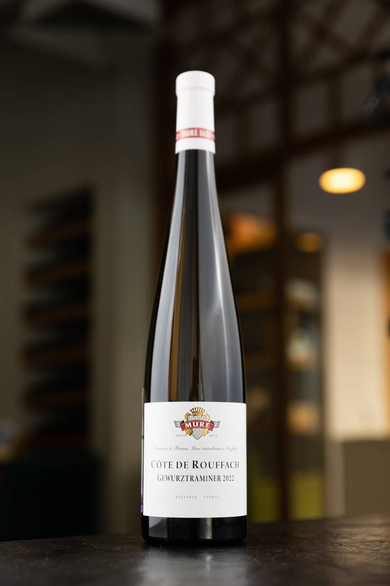 Вино Gewurztraminer Cote de Rouffach Mure 2022 купить в винном ресторане Остерия - лучшая цена Вино Gewurztraminer Cote de Rouffach Mure / Гевюрцтраминер Кот де Руффах Мюре