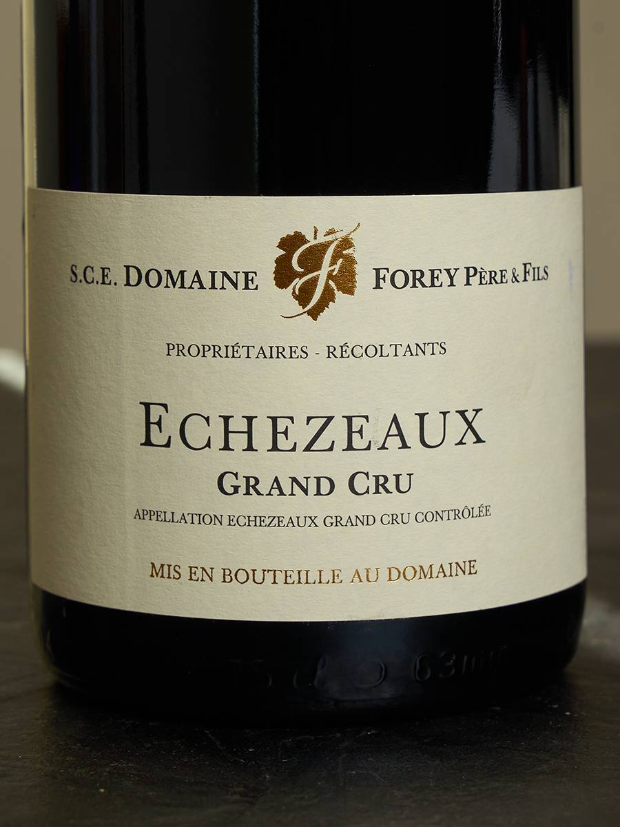 Вино Domaine Forey Pere et Fils Echezeaux Grand Cru 2017 купить в винном ресторане Остерия - лучшая цена Вино Domaine Forey Pere et Fils Echezeaux Grand Cru 2017 / Эшезо Гран Крю Домэн Форе Пер э Фис