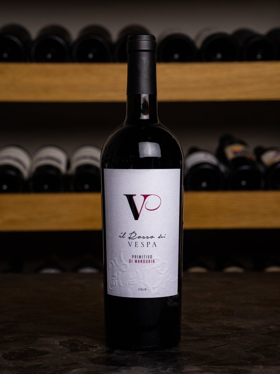 Купить вино Vespa Il Rosso dei Vespa Primitivo di Manduria в винном ресторане Остерия цена Вино Vespa, Il Rosso dei Vespa Primitivo di Manduria / Иль Россо дей Веспа Примитиво ди Мандурия