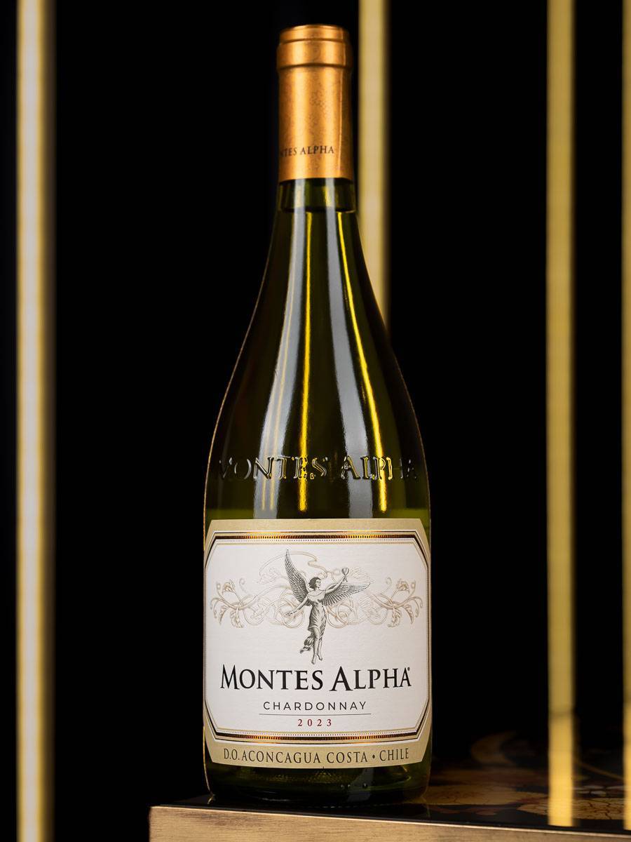 Вино Montes Alpha Chardonnay / Монтес Альфа Шардоне