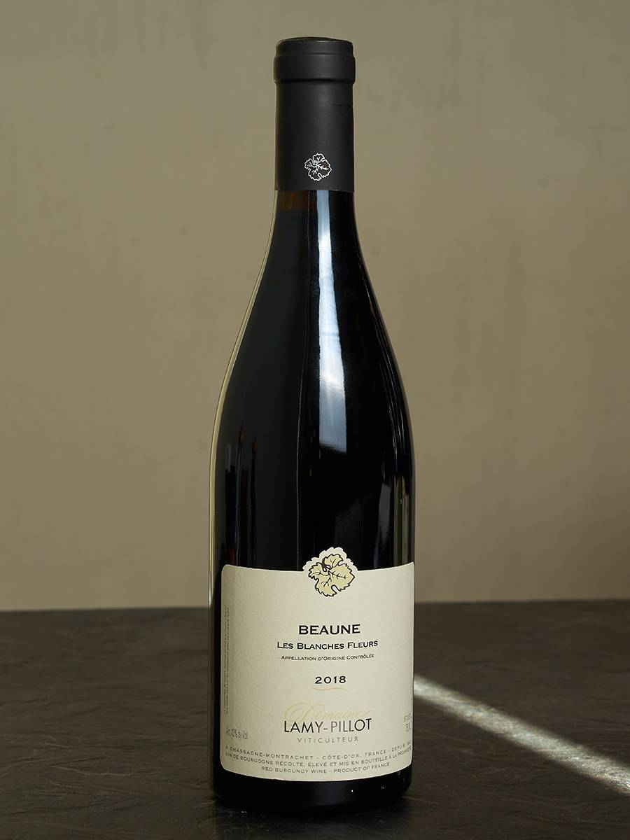 Вино Domaine Lamy-Pillot Beaune Les Blanches Fleurs 2018 купить в винном ресторане Остерия - лучшая цена Вино Domaine Lamy-Pillot Beaune Les Blanches Fleurs 2018 / Бон Домэн Лами Пийо Ле Бланш Флёр