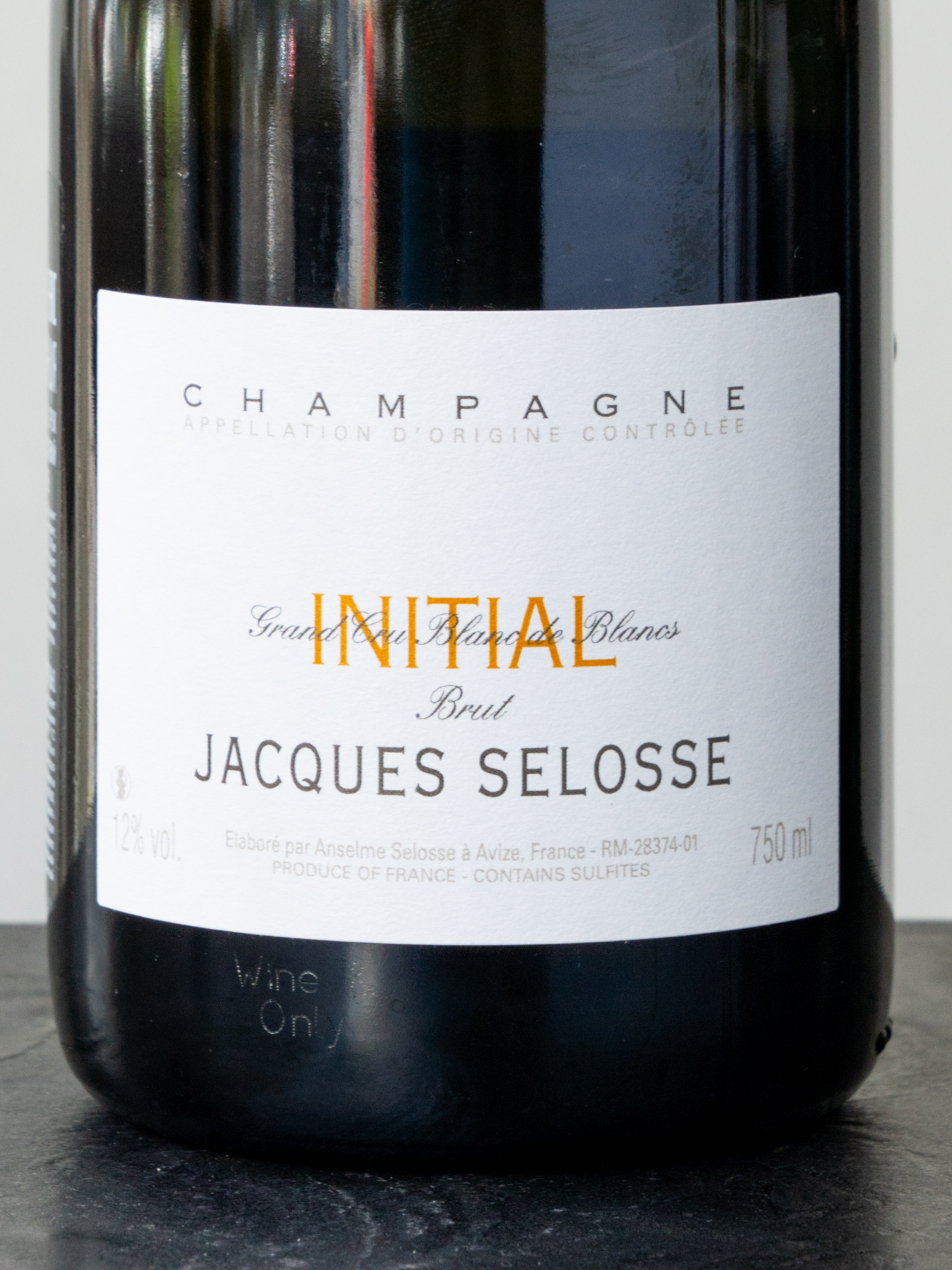 Шампанское Jacques Selosse Initial Grand Cru Blanc de Blancs Brut купить в винном ресторане Остерия - лучшая цена Шампанское Jacques Selosse Initial Grand Cru Blanc de Blancs Brut / Жак Селосс Брют Инисьяль