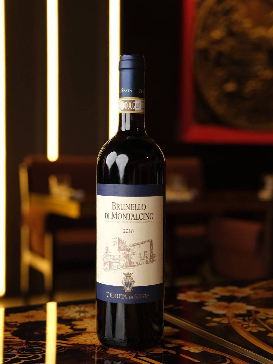 Вино Brunello di Montalcino Tenute di Sesta 2018 купить в винном ресторане Остерия - лучшая цена Вино Brunello di Montalcino Tenute di Sesta 2018 / Брунелло ди Монтальчино Тенута ди Сеста