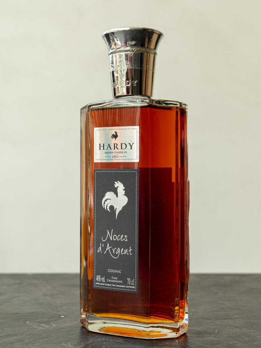 Коньяк Hardy Noces d Argent Fine Champagne купить в винном ресторане Остерия Амичи - лучшая цена Коньяк Hardy Noces d Argent Fine Champagne / Арди Нос д'Аржан Фин Шампань