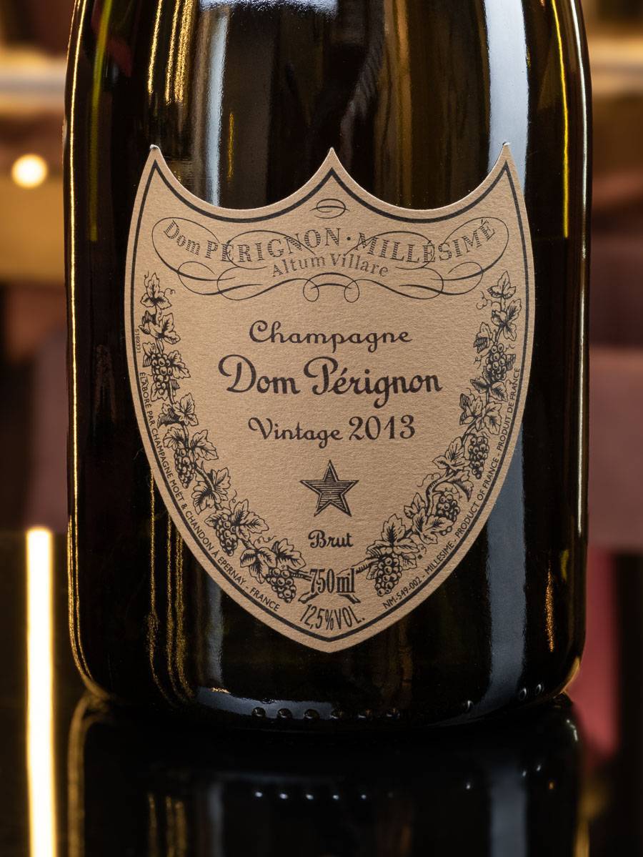 Шампанское Dom Perignon Vintage 2013 купить в винном ресторане Остерия - лучшая цена Шампанское Dom Perignon Vintage 2013 / Дом Периньон Винтаж
