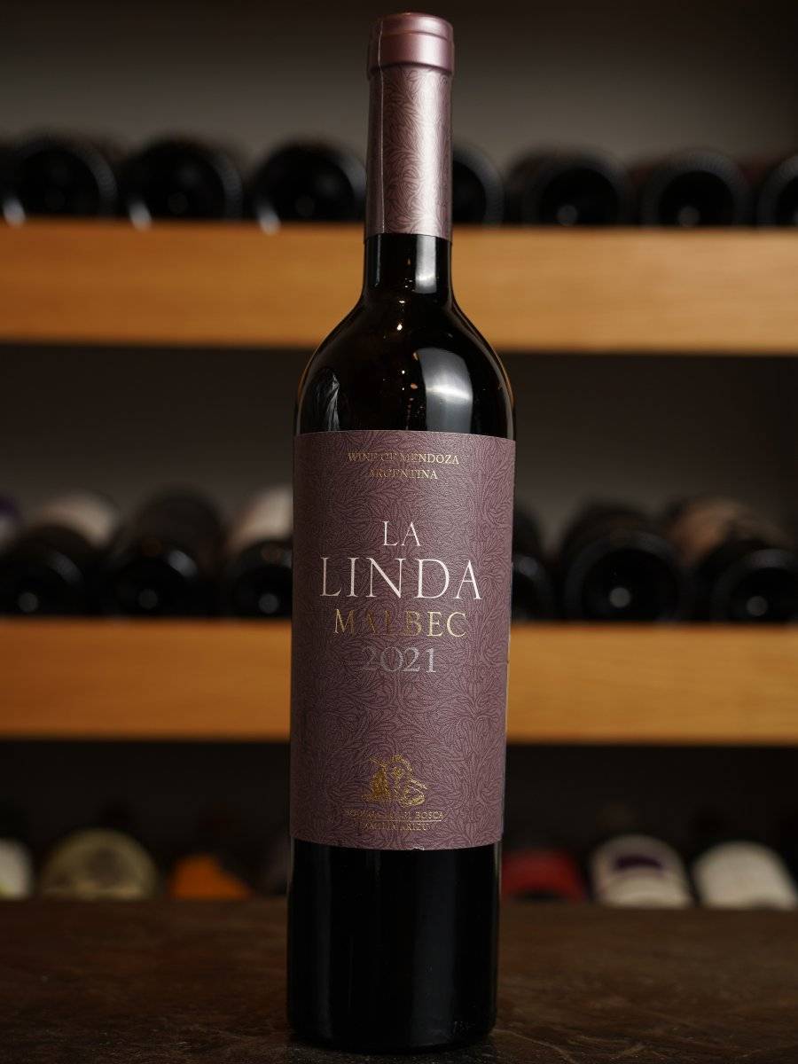 Вино Finca La Linda Malbec купить в винном ресторане Остерия - лучшая цена Вино Finca La Linda Malbec / Финка Мальбек Ла Линда