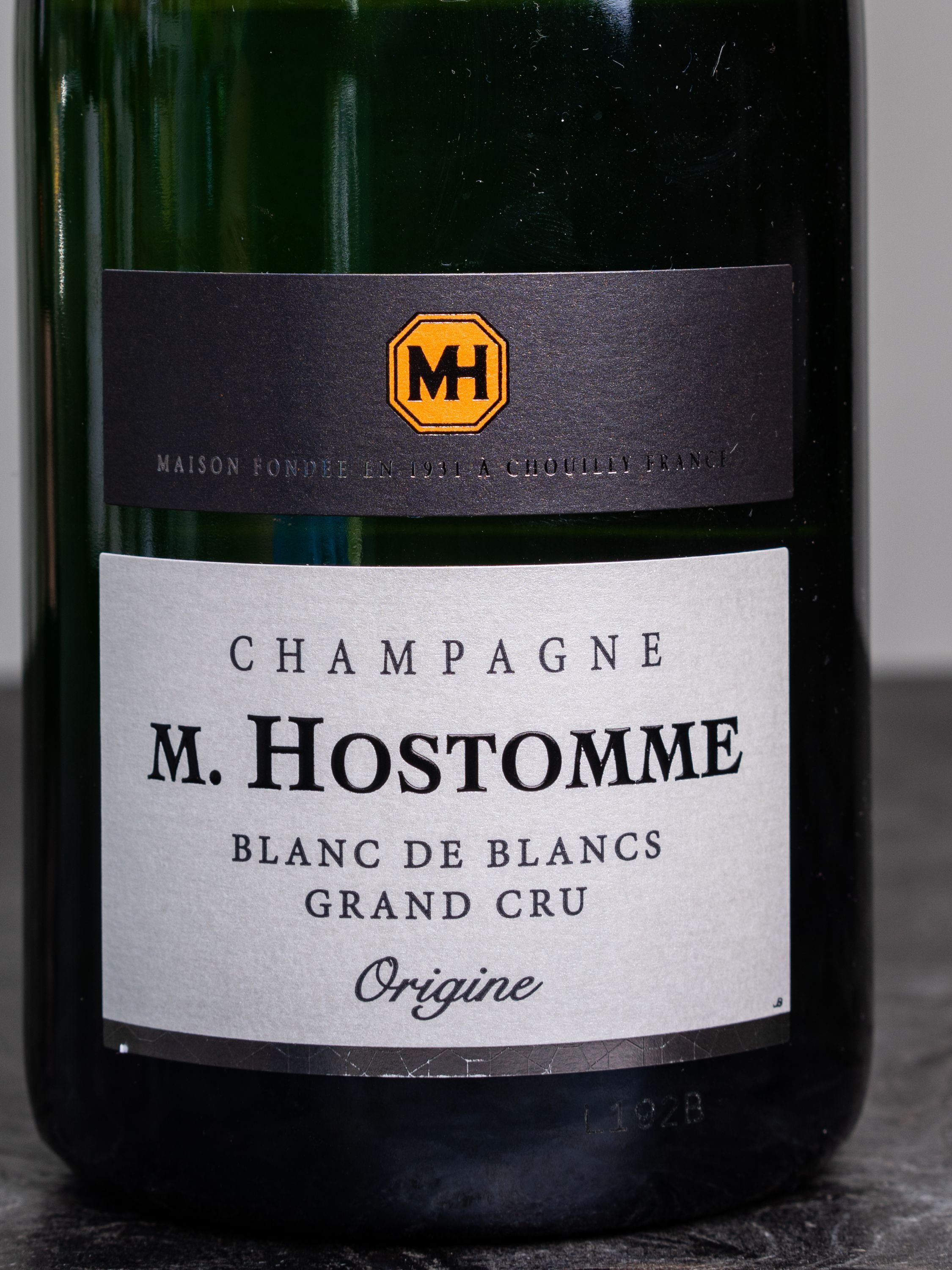 Купить шампанское M. Hostomme Origine Blanc de Blancs Grand Cru в ресторане Остерия цена Шампанское M. Hostomme Origine Blanc de Blancs Grand Cru Champagne / М.Остомм Ориджин Блан де Блан Гран Крю