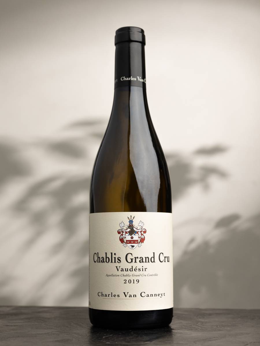 Вино Charles Van Canneyt Chablis Grand Cru Vaudesir 2019 купить в винном ресторане Остерия - лучшая цена Вино Charles Van Canneyt Chablis Grand Cru Vaudesir 2019 / Шарль Ван Канне Шабли Гран Крю Водезир