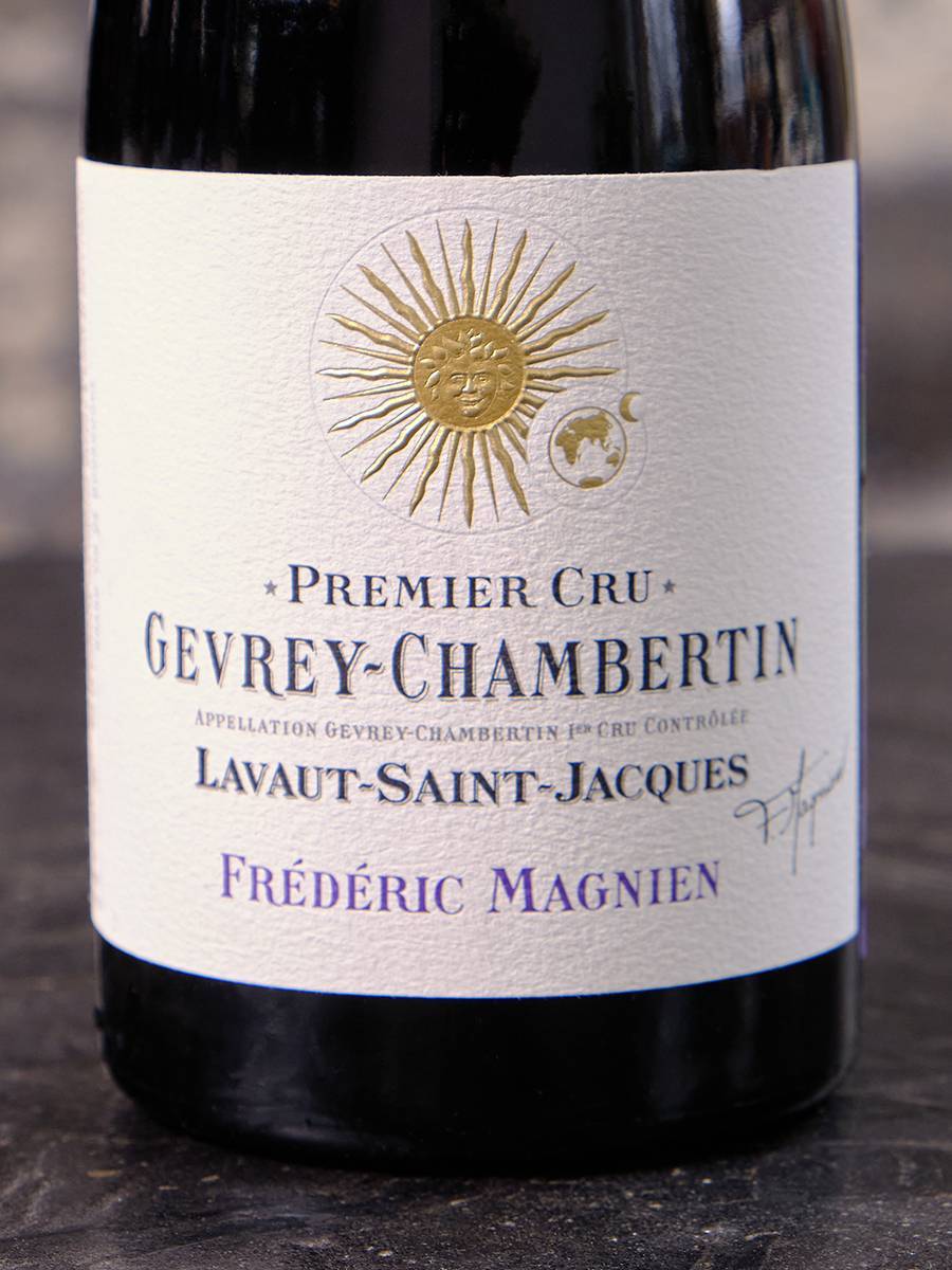 Вино Frederic Magnien Gevrey-Chambertin 1-er Cru Lavaut-Saint-Jacques 2019 купить в винном ресторане Остерия - лучшая цена Вино Frederic Magnien Gevrey-Chambertin 1-er Cru Lavaut-Saint-Jacques 2019 / Жевре-Шамбертен Премье Крю Лаво Сен-Жак Фредерик Маньен