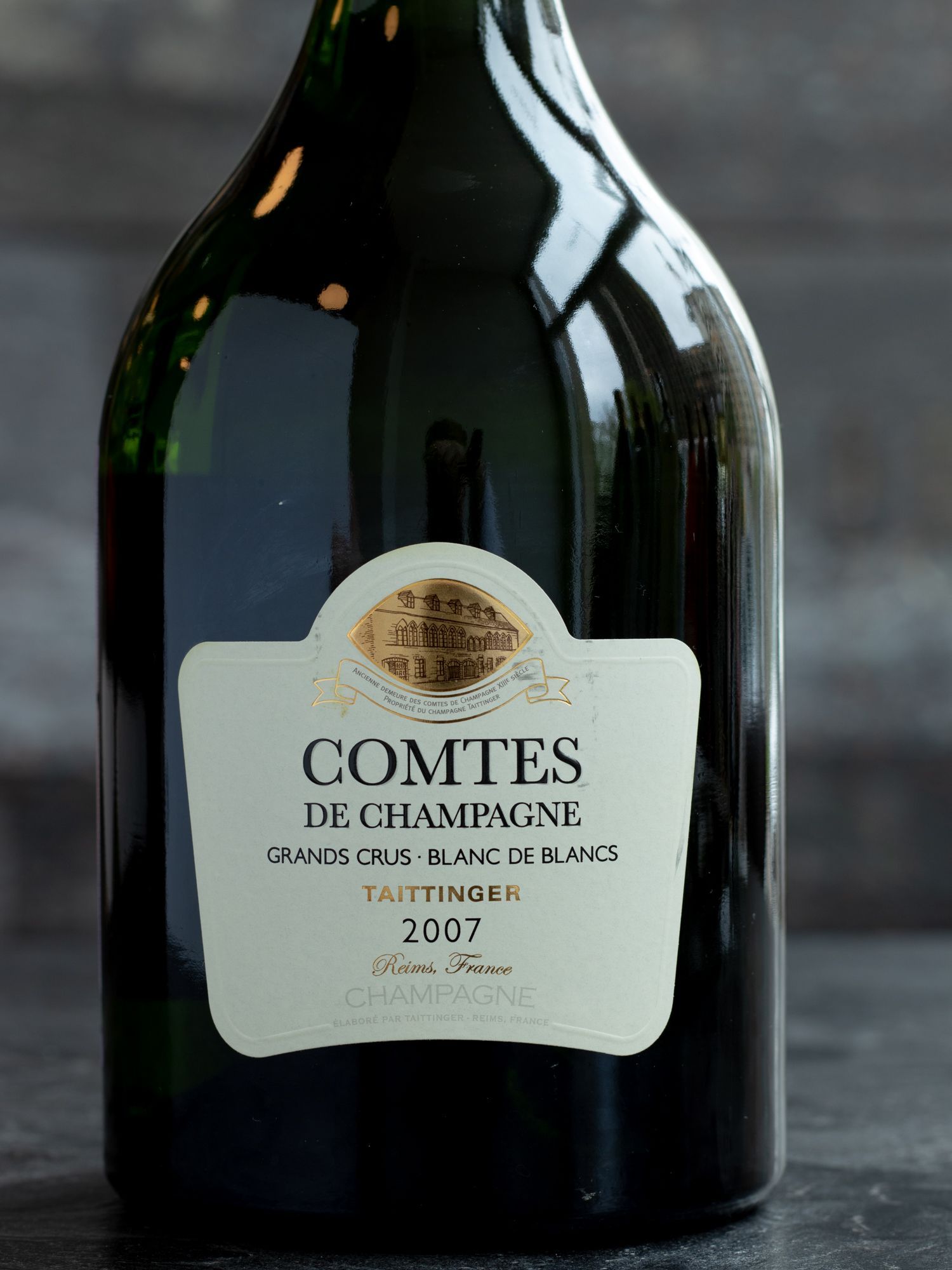 Купить шампанское Tattinger Comtes Grands Crus Blanc de Blancs- лучшая цена и выбор в Остерия Амичи Шампанское Tattinger Comtes Grands Crus Blanc de Blancs / Тэтенжэ Комт де Шампань Гран Крю Блан де Блан