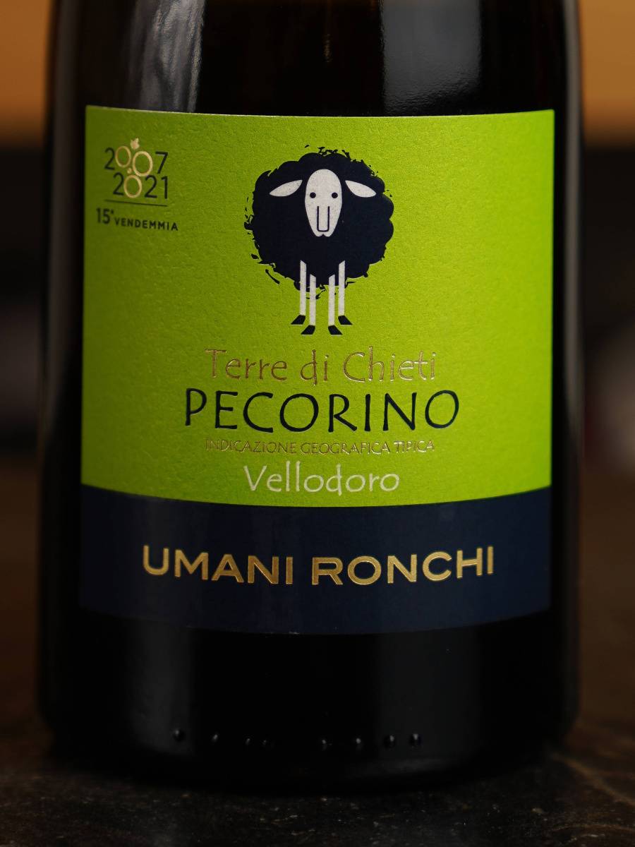 Вино Umani Ronchi Vellodoro Pecorino Terre di Chieti / Веллодоро Пекорино Терре ди Кьети 750