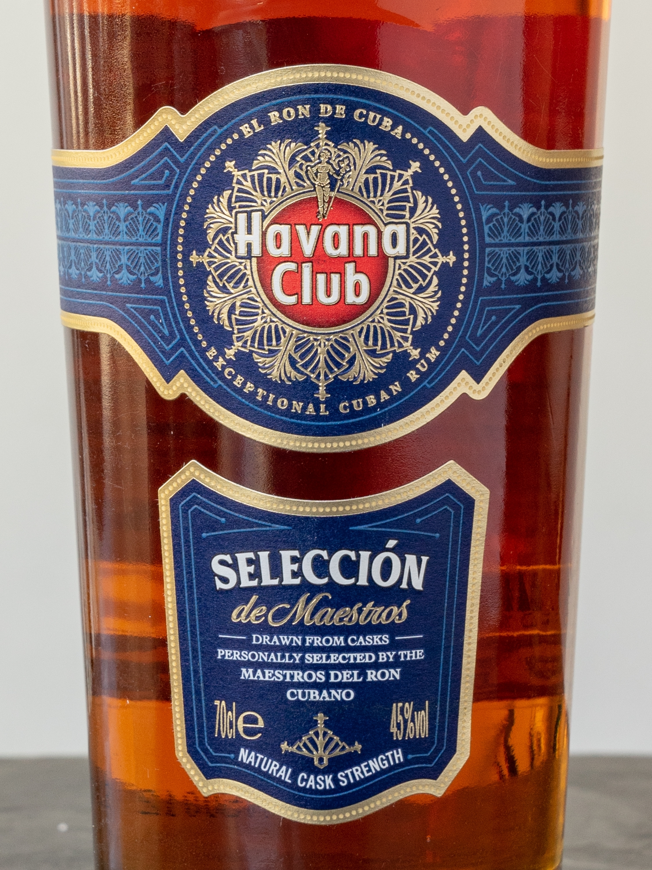 Ром Havana Club Seleccion de Maestros купить в винном ресторане Остерия Амичи - лучшая цена Ром Havana Club Seleccion de Maestros / Гавана Клуб Селекшн Де Маэстро