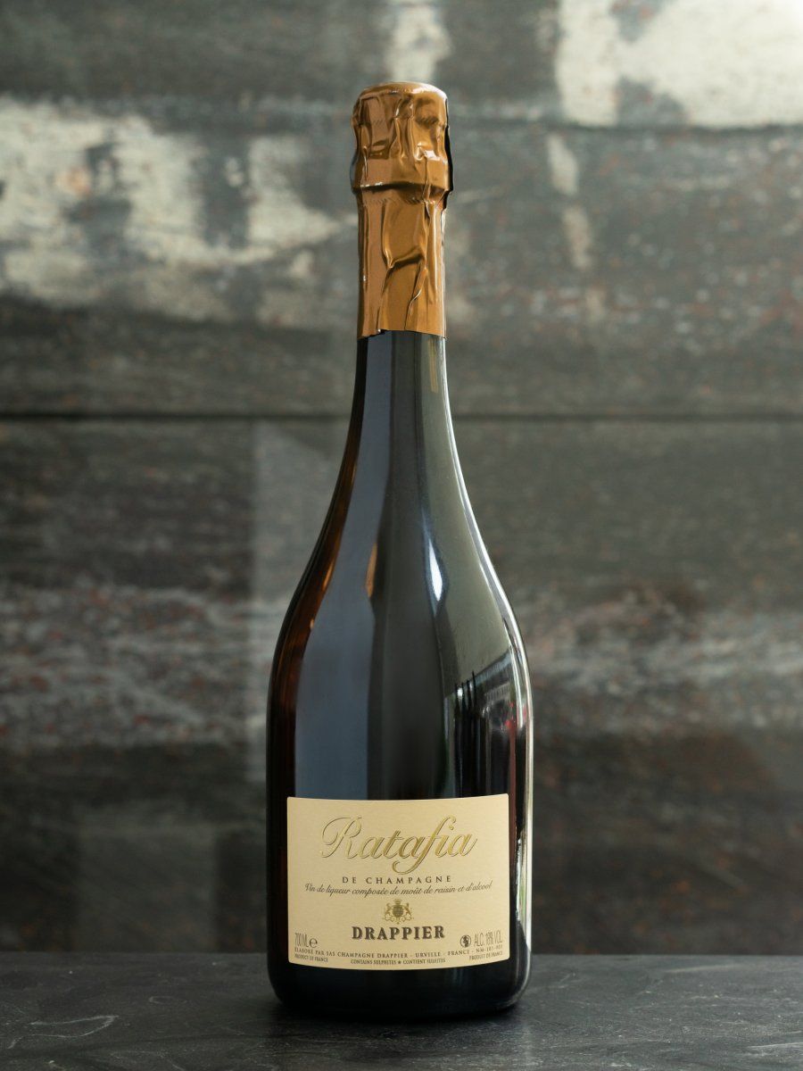 Вино Champagne Drappier Ratafia купить в ресторане Остерия - лучшая цена Вино Champagne Drappier Ratafia / Шампань Драппье Ратафия