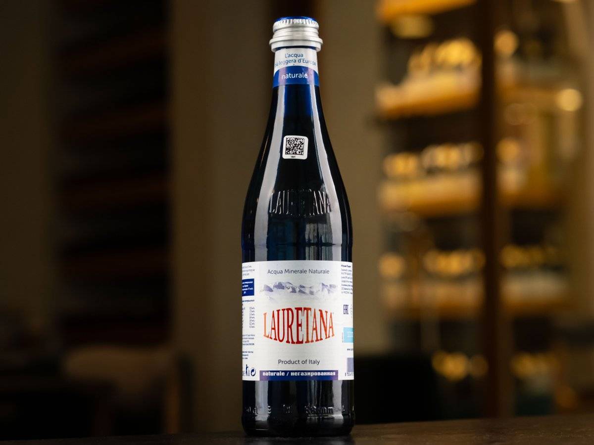 Вода негазированная Lauretana 500 мл
