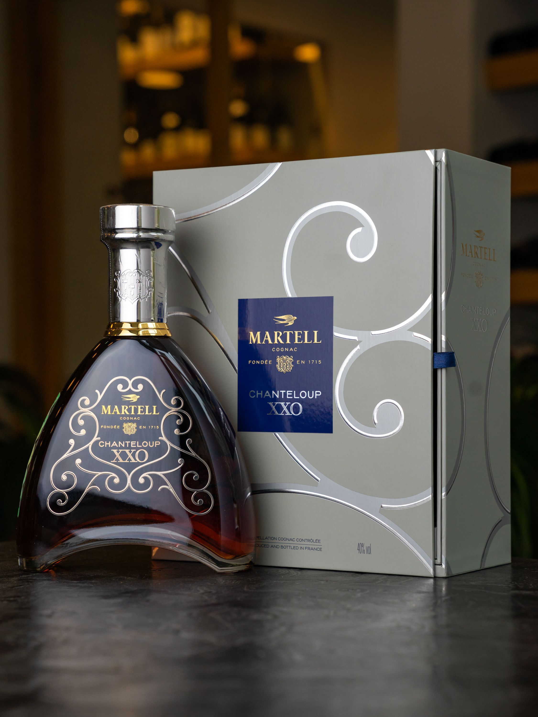 Коньяк Martell Chanteloup XXO купить в ресторане Остерия - лучшая цена Коньяк Martell Chanteloup XXO / Мартель Шантелу XXO