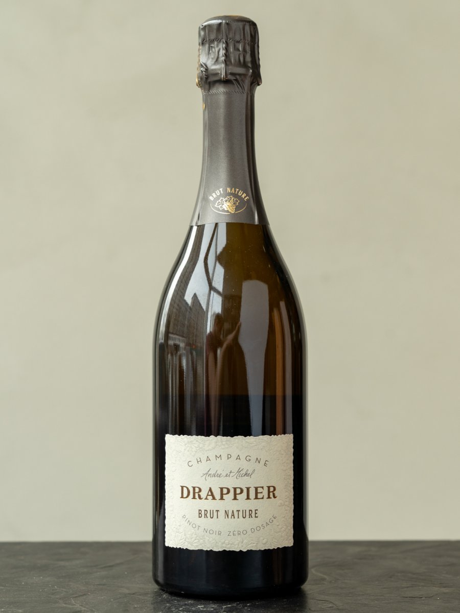 Шампанское Champagne Drappier Brut Nature купить в винном ресторане Остерия - лучшая цена Шампанское Champagne Drappier Brut Nature / Брют Натюр Зеро Дозаж Драпье