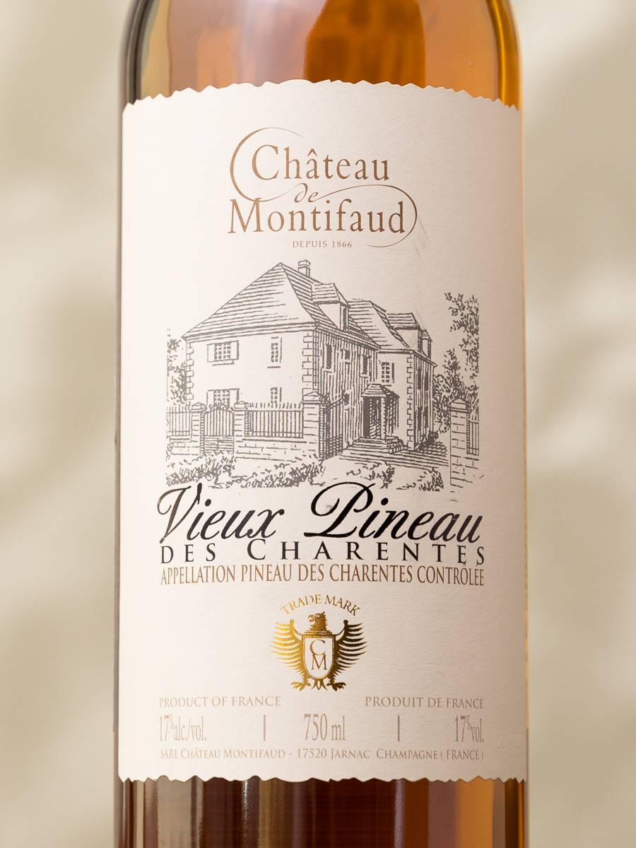 Вино Vieux Pineau des Charentes Blanc купить в винном ресторане Osteria Amici - цена Вино Vieux Pineau des Charentes Blanc / Вье Пино де Шарант. Шато де Монтифо Блан
