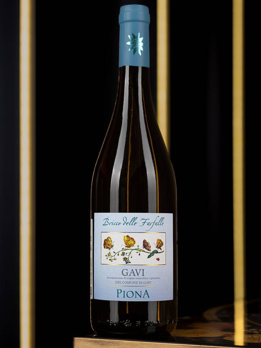 Вино Piona Bricco delle Farfalle Gavi di Gavi / Гави дель комуне ди Гави Пиона