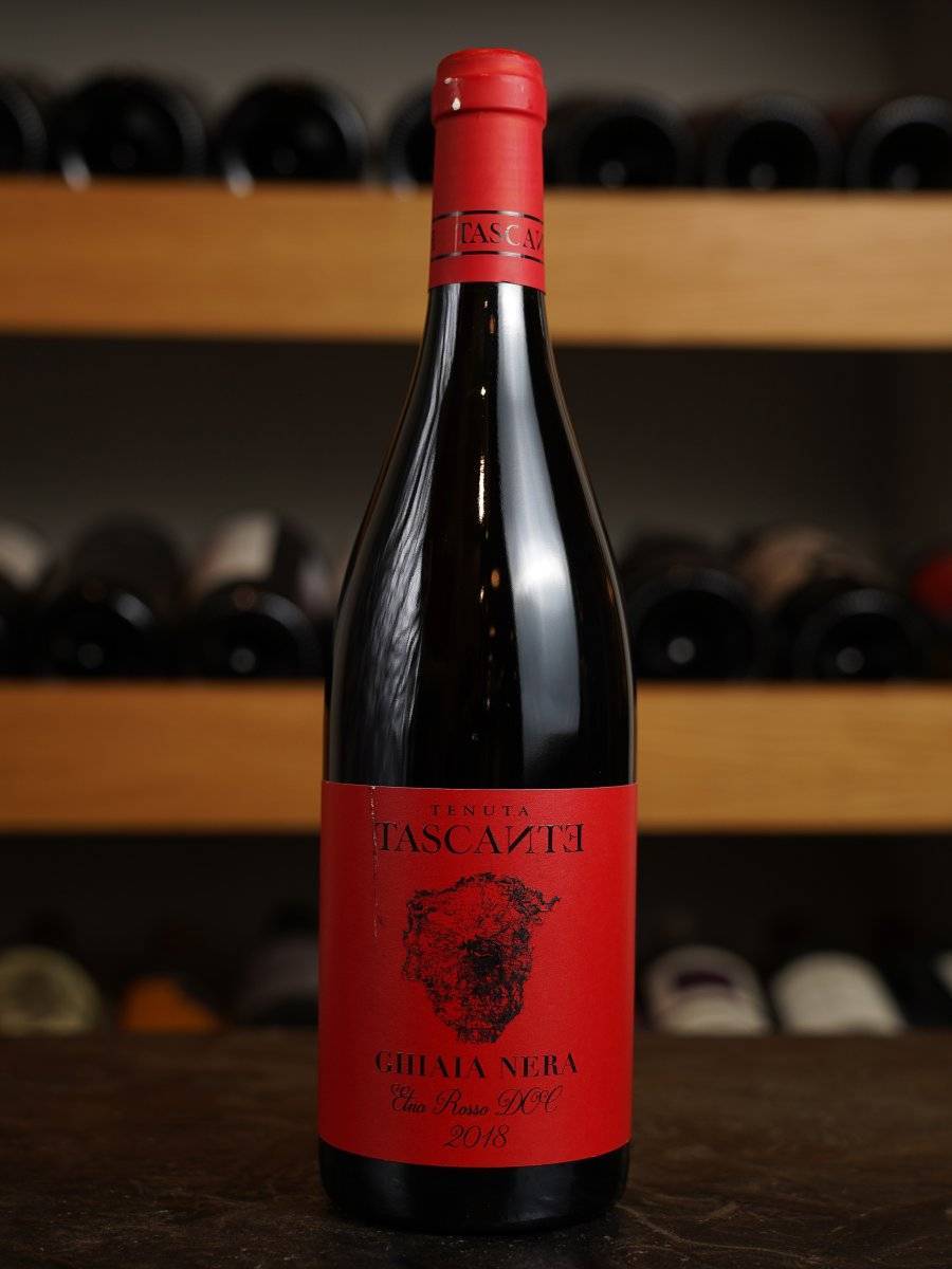 Вино Tascante Chiaia Nera Etna Rosso купить в винном ресторане Остерия - лучшая цена Вино Tascante Chiaia Nera Etna Rosso / Тасканте Гьяя Нера Этна Россо
