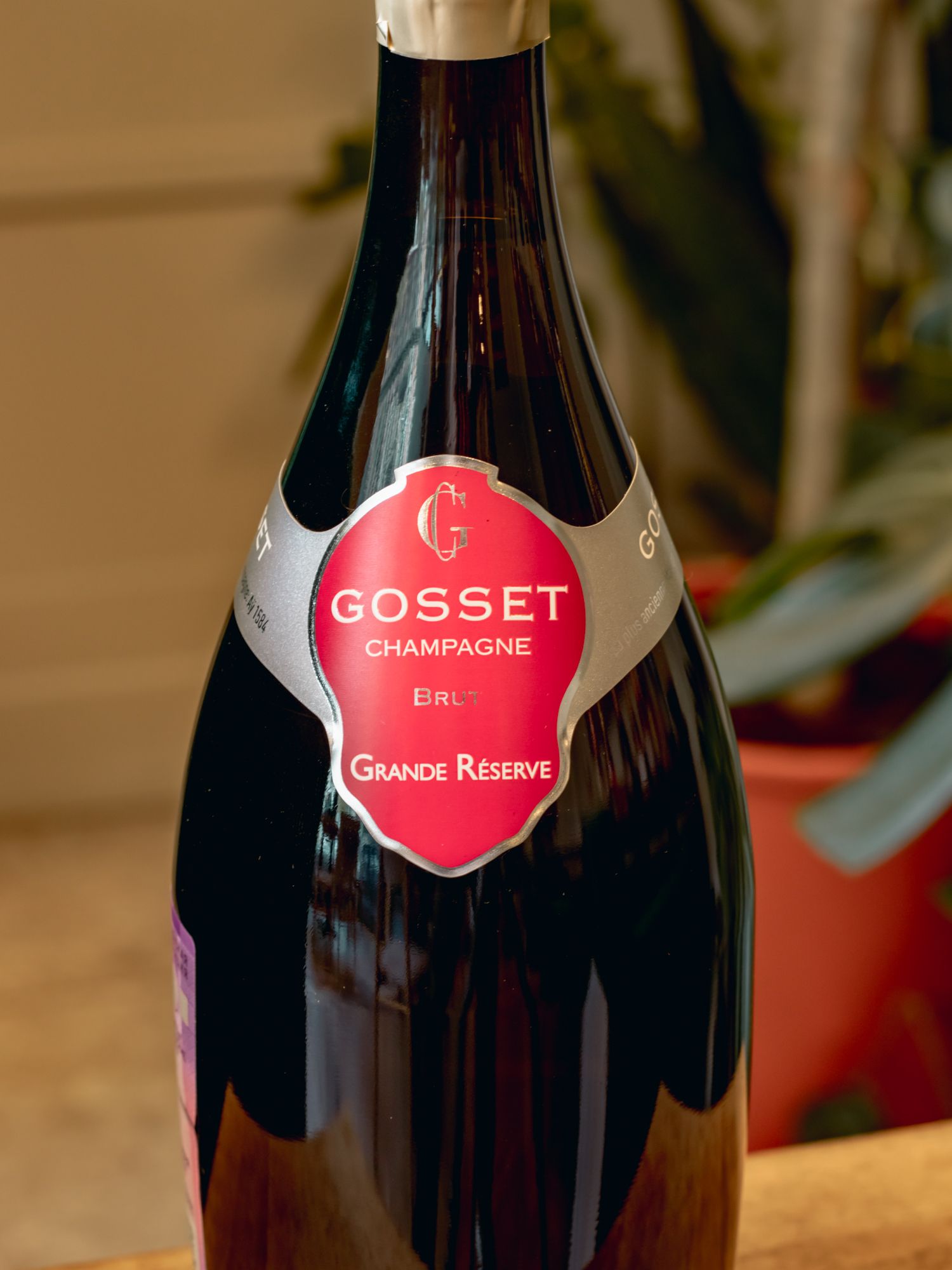 Купить шампанское Gosset Grande Brut Reserve - лучшая цена и выбор в Остерия Амичи Шампанское Gosset Grande Brut Reserve / Госсе Гранд Резерв Брют