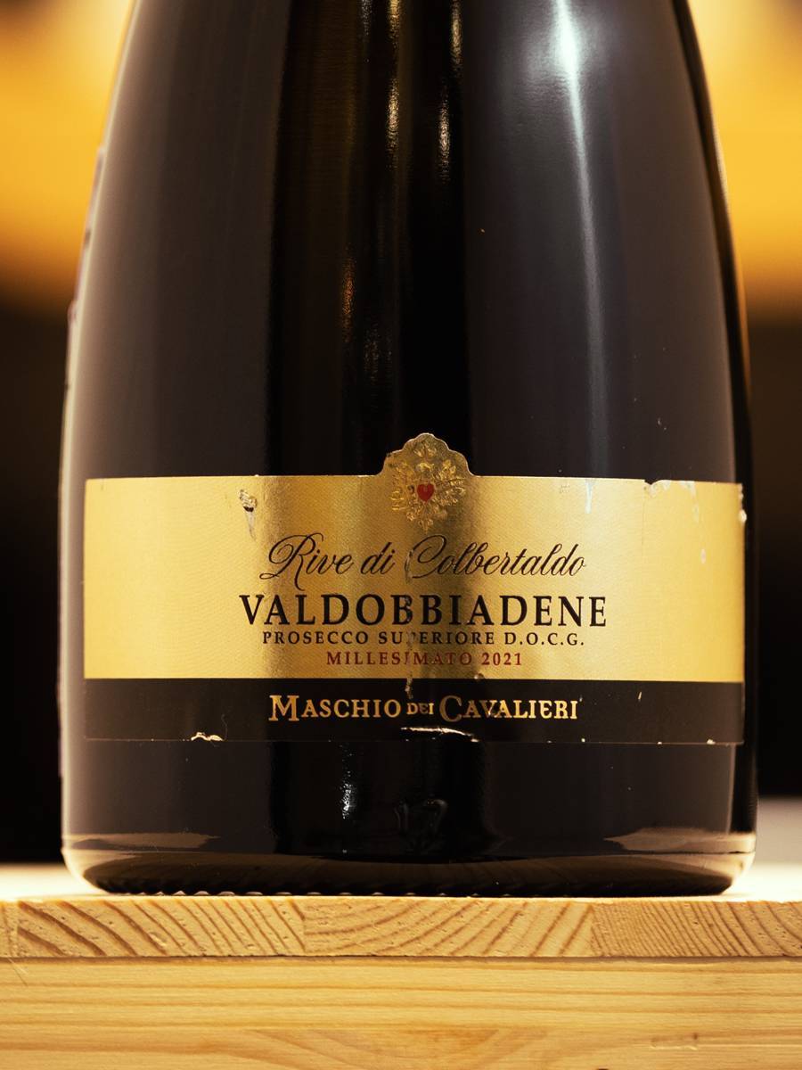 Игристое вино Prosecco Valdobbiadene Superiore Rive Di Colbertaldo Brut Maschio Dei Cavalieri купить в винном ресторане Остерия - лучшая цена Игристое вино Prosecco Valdobbiadene Superiore Rive Di Colbertaldo Brut Maschio Dei Cavalieri / Просекко Вальдоббьадене Супериоре Риве ди Кольбертальдо Брют Маскио Дей Кавальери