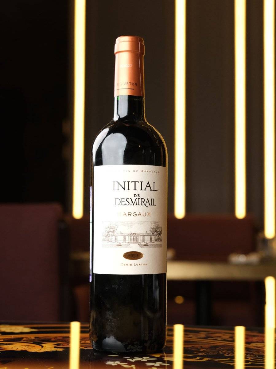 Вино Initial de Desmirail Margaux AOC купить в винном ресторане Остерия - лучшая цена Вино Initial de Desmirail Margaux AOC / Инисьяль де Демирай