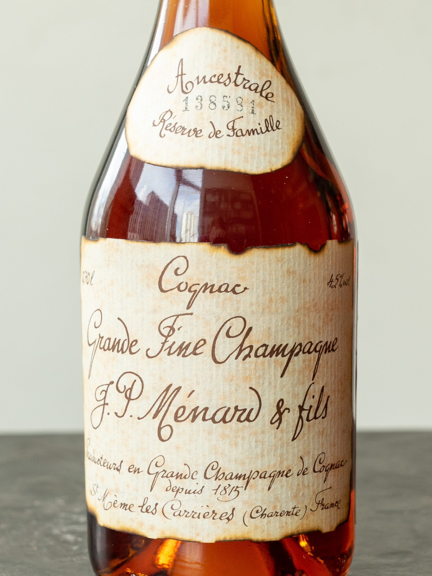 Коньяк Menard Grande Fine Champagne Ancestrale Reserve de Famille купить в винном ресторане Остерия Амичи - лучшая цена Коньяк Menard Grande Fine Champagne Ancestrale Reserve de Famille / Менар Ансестраль Резерв дё Фамий Гран Фин Шампань