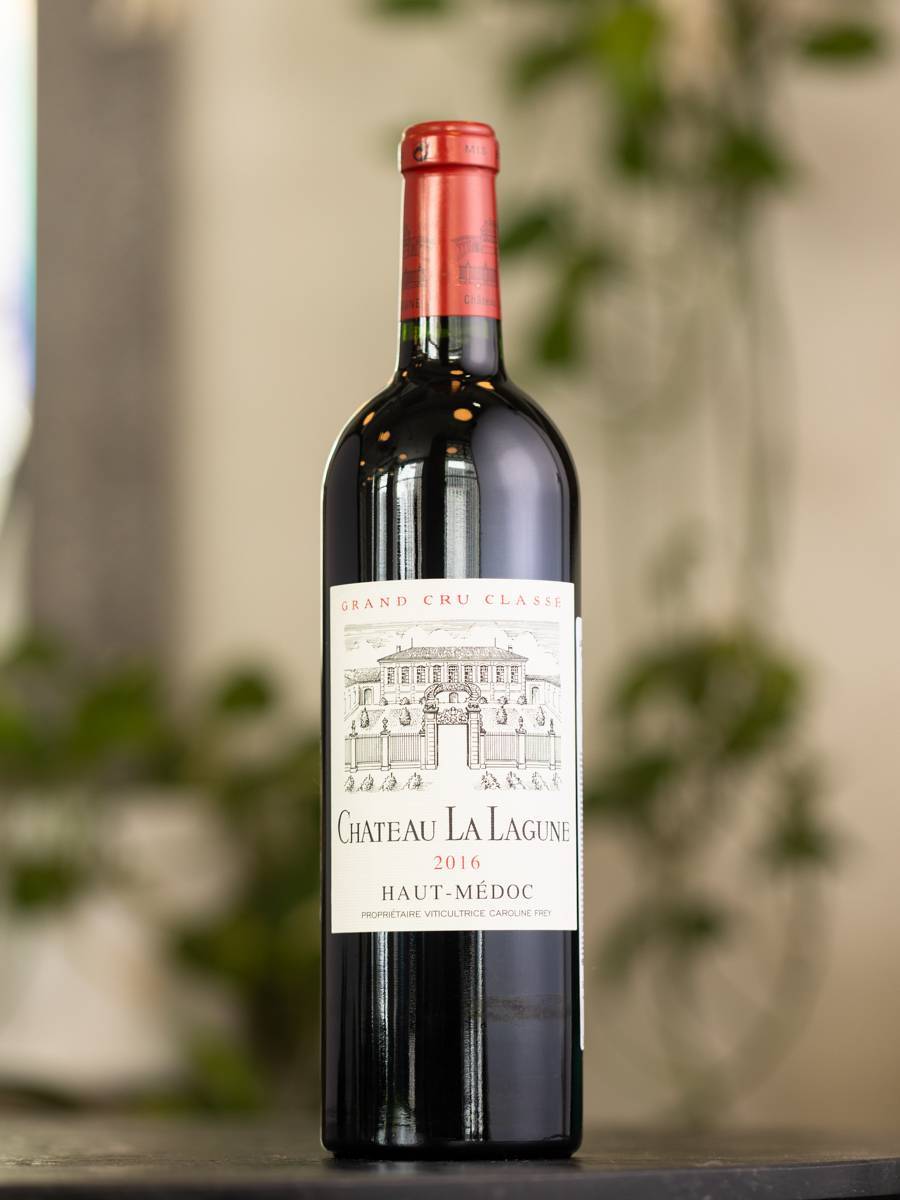 Вино Chateau La Lagune Grand Cru Classe Haut Medoc 2016 купить в винном ресторане Остерия - лучшая цена Вино Chateau La Lagune Grand Cru Classe Haut Medoc 2016 / Шато Ля Лагюн О-Медок Гран Крю Классе