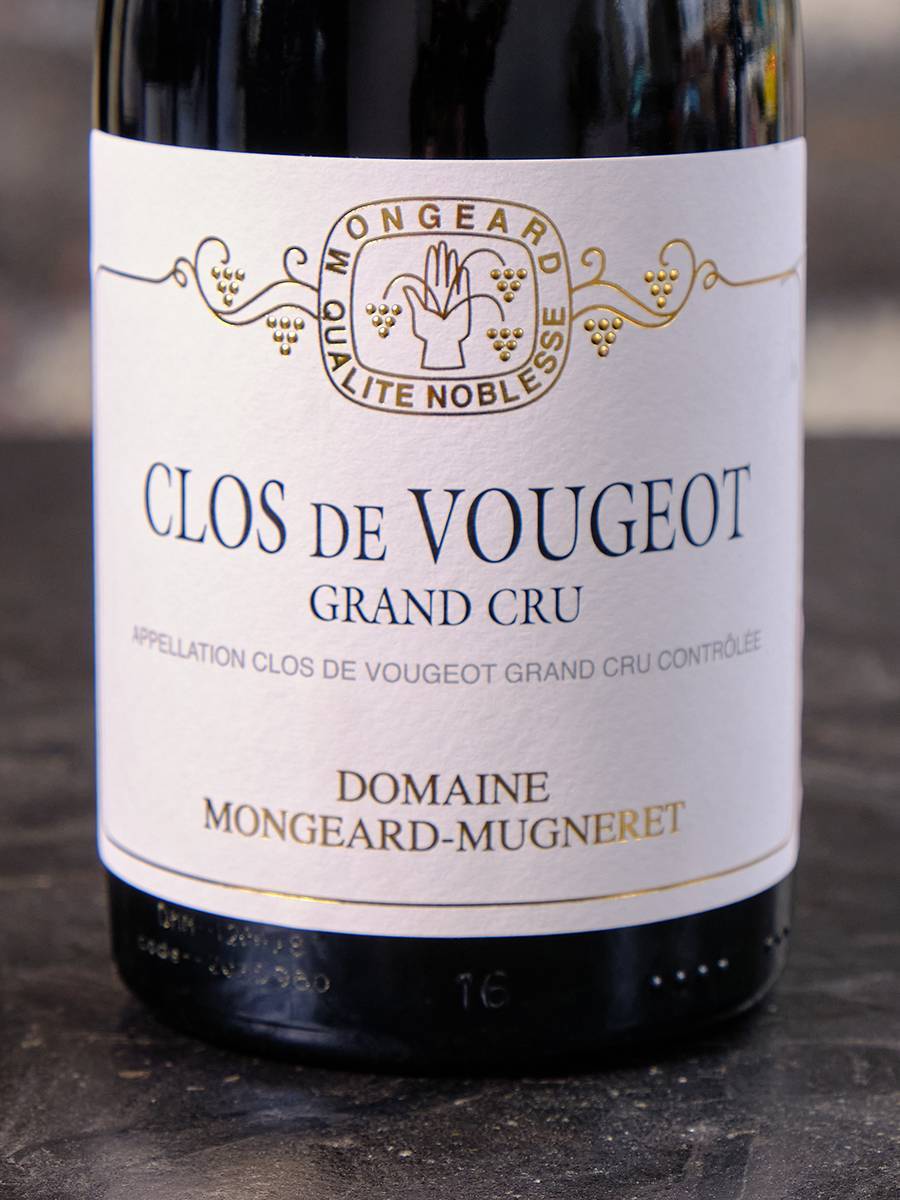 Вино Clos de Vougeot Grand Cru Mugneret 2018 купить в винном ресторане Остерия - лучшая цена Вино Clos de Vougeot Grand Cru Mugneret 2018 / Монжар-Мюньере Кло де Вужо Гран Крю