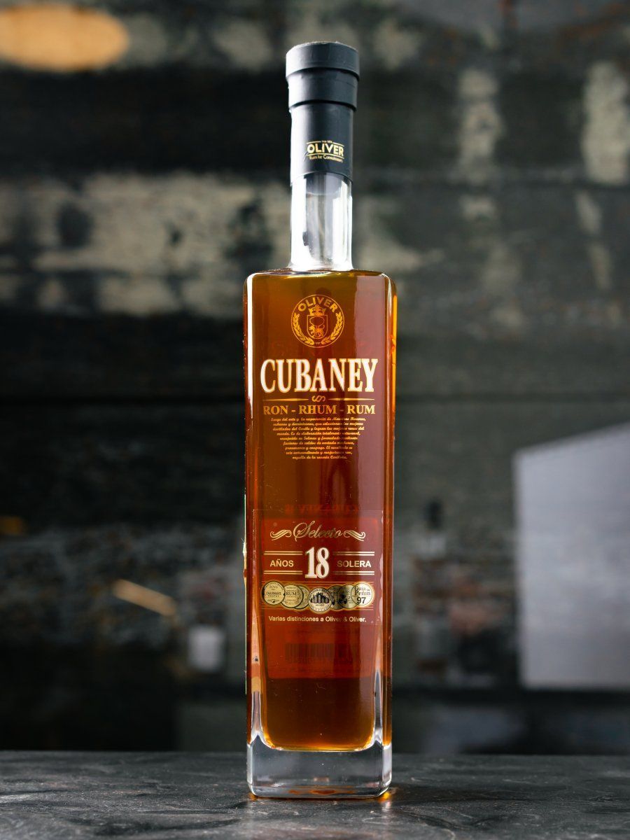 Ром Cubaney Selecto 18 y.o лучшая цена в ресторане Osteria Amici Ром Cubaney Selecto 18 y.o. / Кубаней Селекто 18 лет