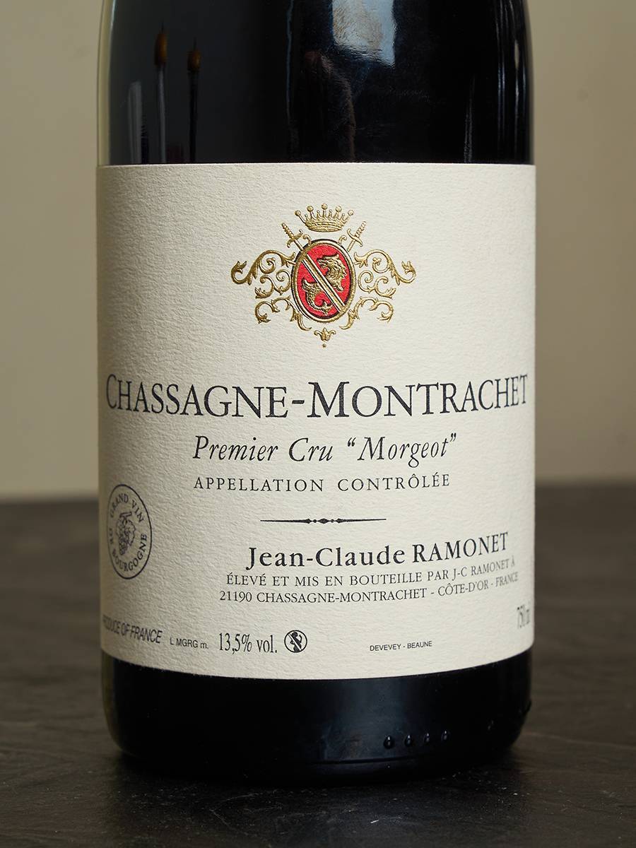 Вино Jean Cluade Ramonet Chassagne Montrachet Morgeot Premier Cru 2017 купить в винном ресторане Остерия - лучшая цена Вино Jean Cluade Ramonet Chassagne Montrachet Morgeot Premier Cru 2017 / Жан Клод Рамоне Шассань Монраше Моржо Премье Крю