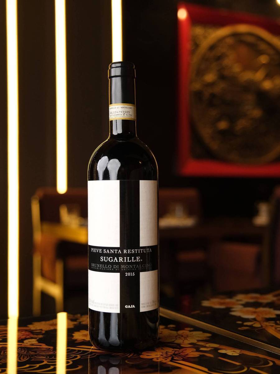Купить вино Gaja Pieve Santa Restituta Sugarille Brunello di Montalcino в ресторане цена Вино Gaja Pieve Santa Restituta Sugarille Brunello di Montalcino / Гайя Пиеве Санта Реститута Сюгарилле Брунелло ди Монтальчино