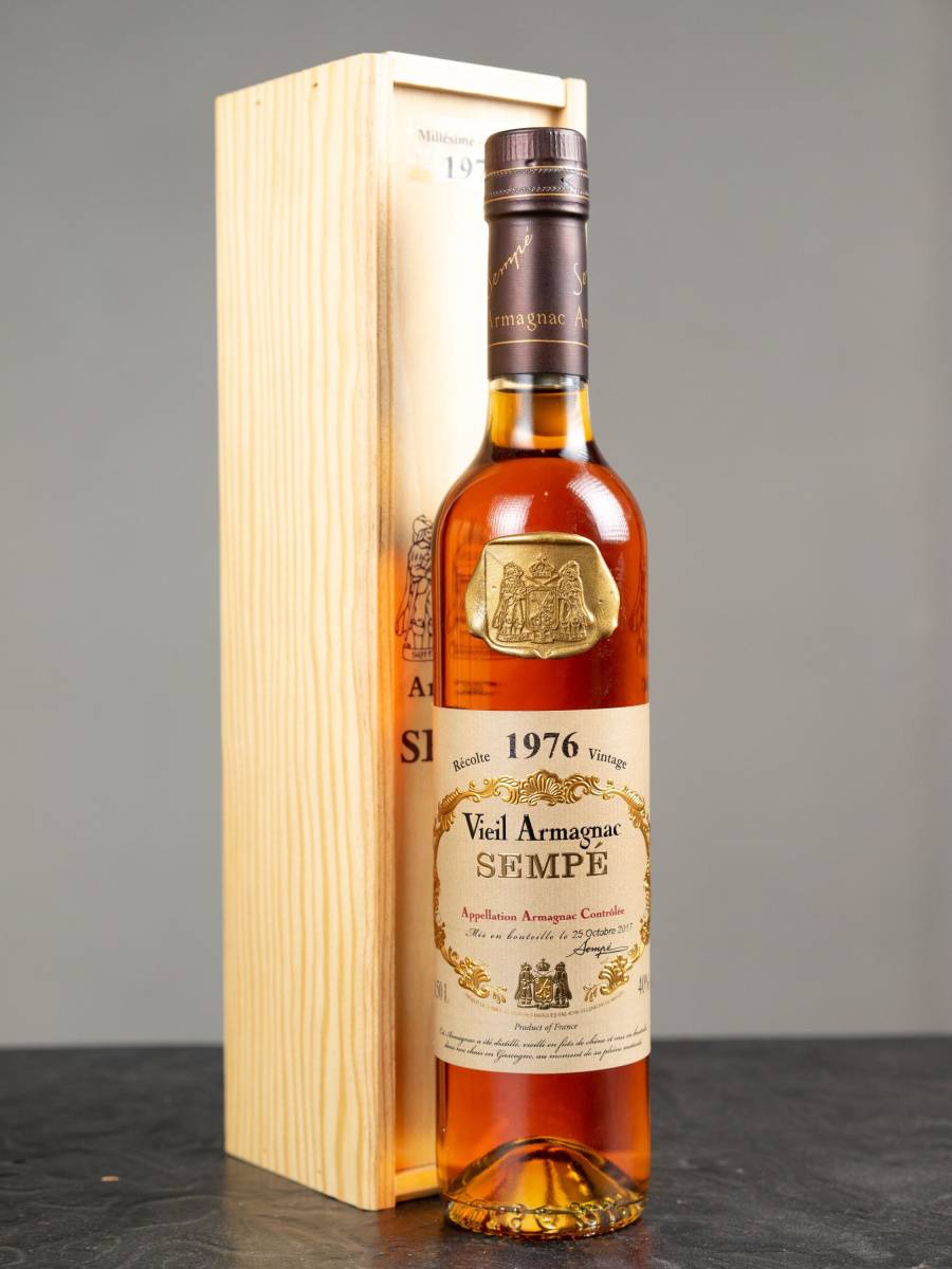 Арманьяк Armagnac Sempe Vieil 1976 купить в ресторане Остерия Амичи - лучшая цена Арманьяк Armagnac Sempe Vieil 1976 / Семпэ Вьей 1976