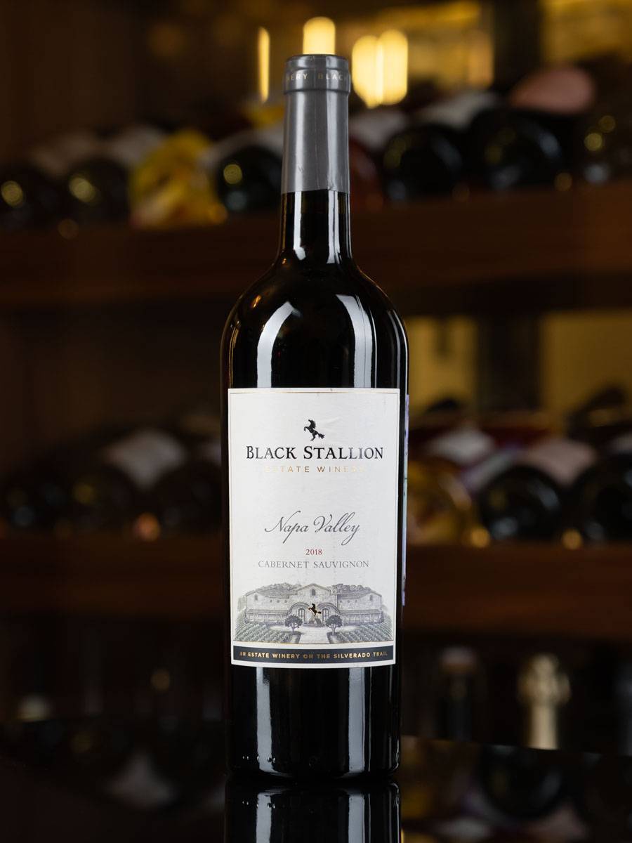 Вино Black Stallion Cabernet Sauvignon / Долина Напа Блэк Стэллион Каберне Совиньон